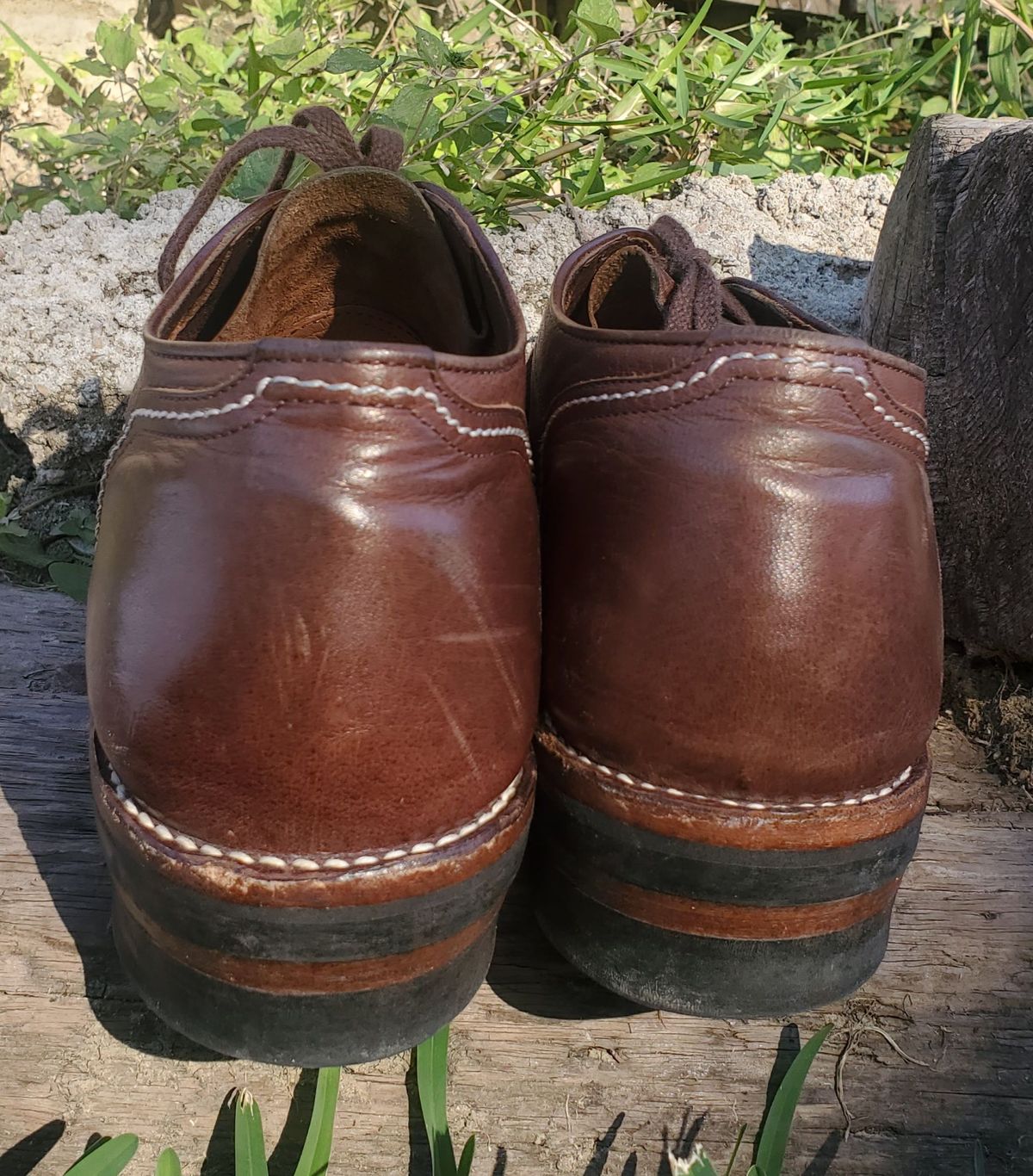 Photo by patinathunderdome on January 5, 2022 of the The Flat Head Oxford Shoe in Brown Teacore Horsebutt.