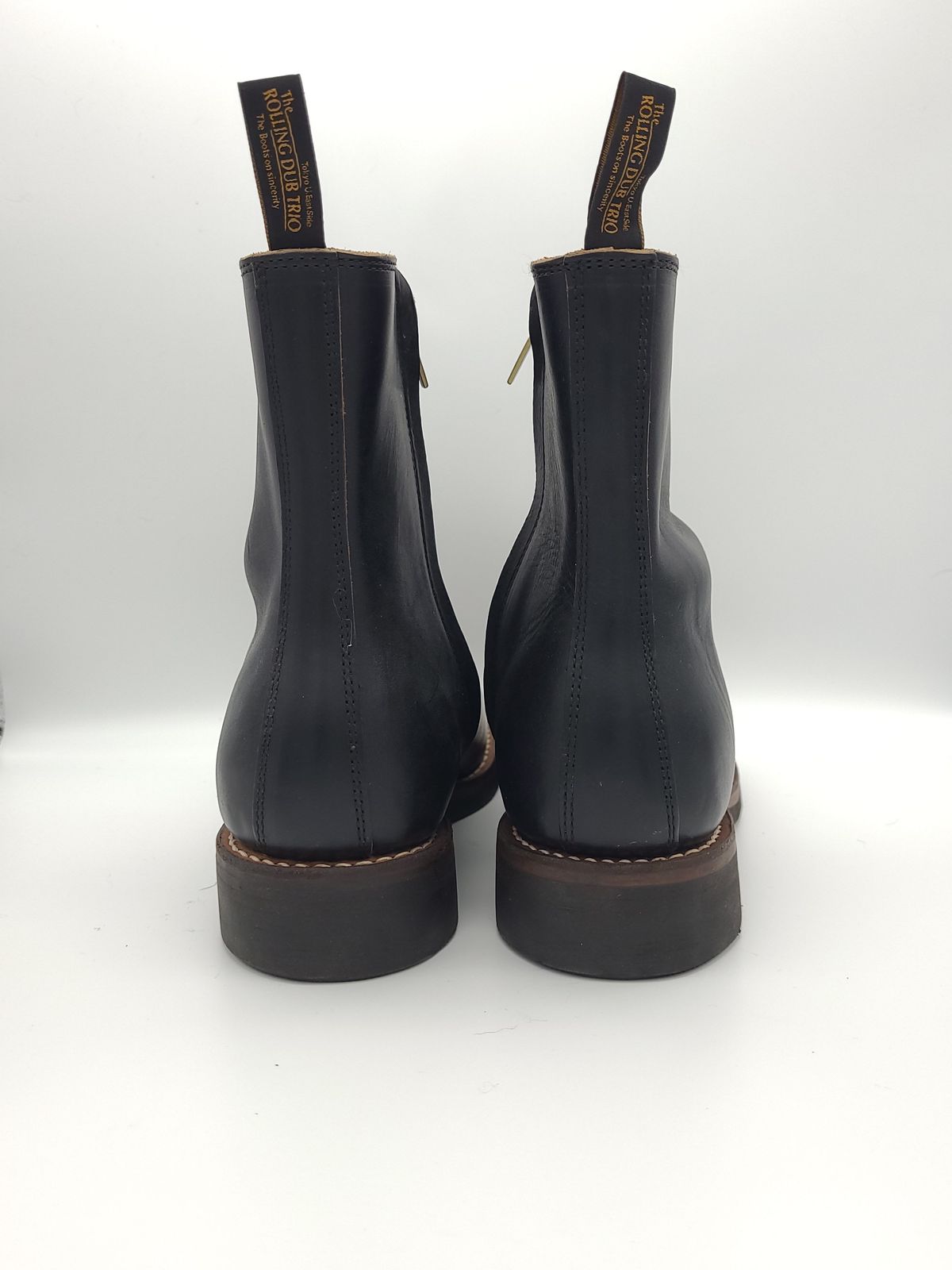Photo by patinathunderdome on November 5, 2021 of the Rolling Dub Trio Casper Boot in Horween Black Chromexcel.