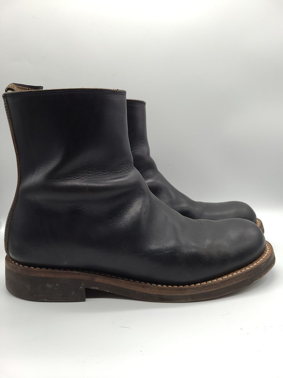 Photo by patinathunderdome on February 6, 2022 of the Rolling Dub Trio Casper Boot in Horween Black Chromexcel.