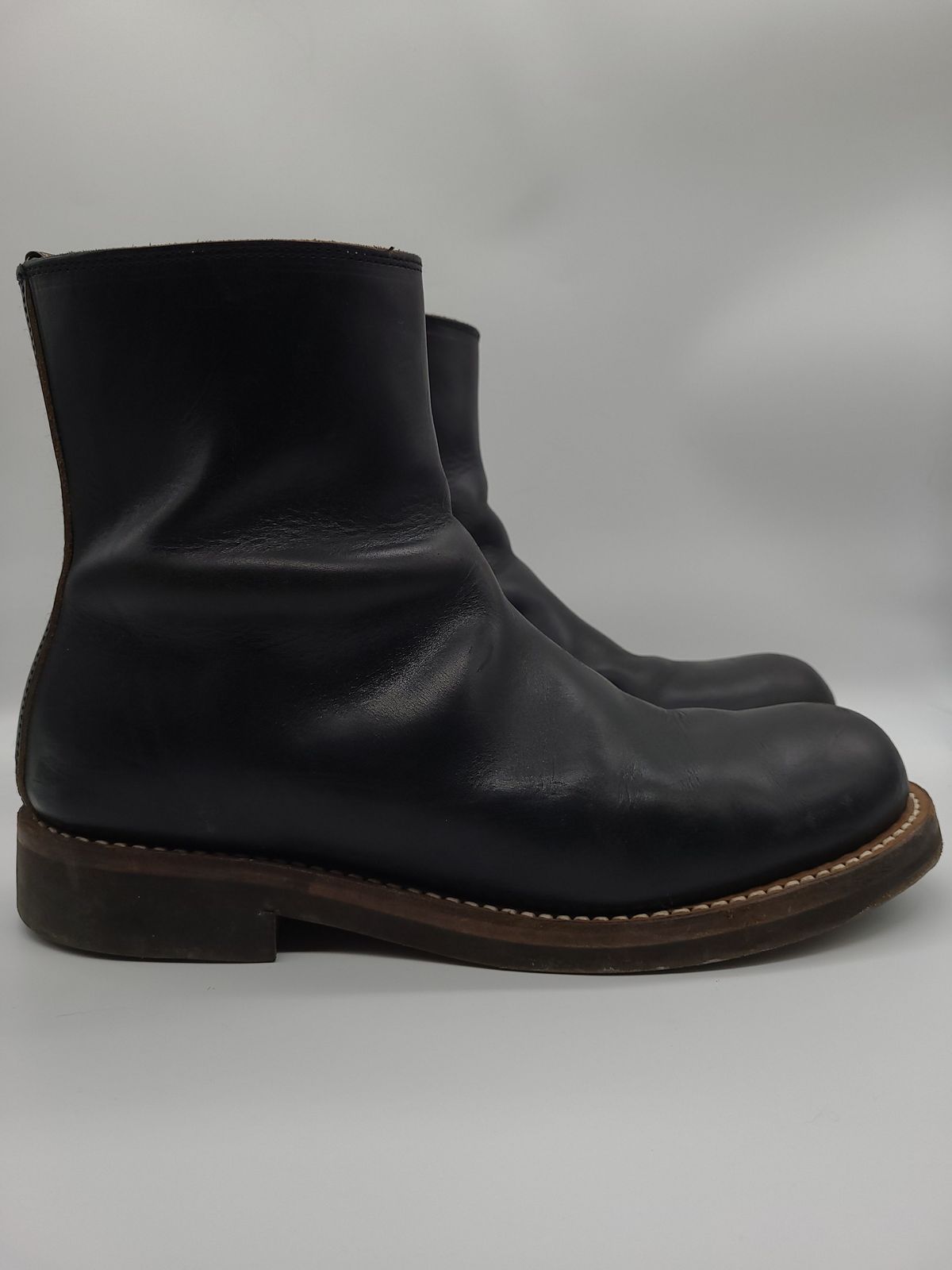 Photo by patinathunderdome on March 6, 2022 of the Rolling Dub Trio Casper Boot in Horween Black Chromexcel.