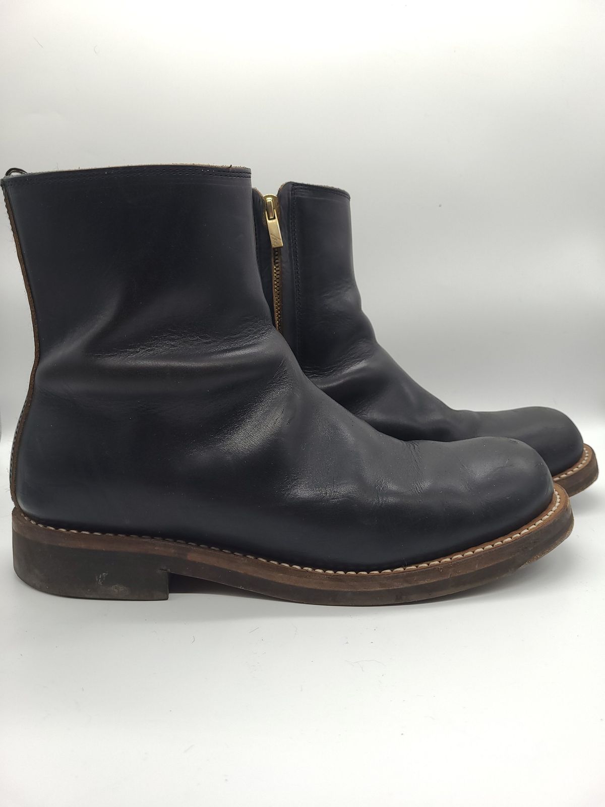 Photo by patinathunderdome on April 6, 2022 of the Rolling Dub Trio Casper Boot in Horween Black Chromexcel.