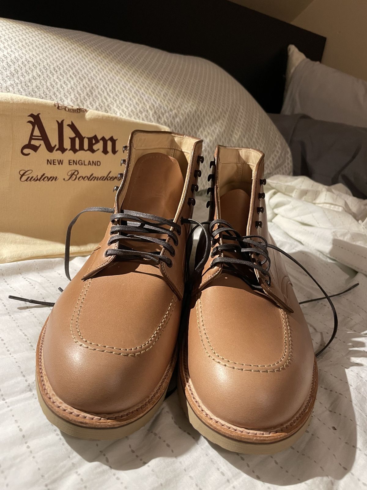 Photo by patinathunderdome on October 5, 2021 of the Alden Indy Boot in Horween Natural Chromexcel.