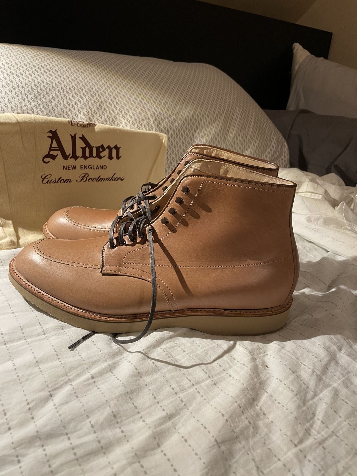 Photo by patinathunderdome on October 5, 2021 of the Alden Indy Boot in Horween Natural Chromexcel.