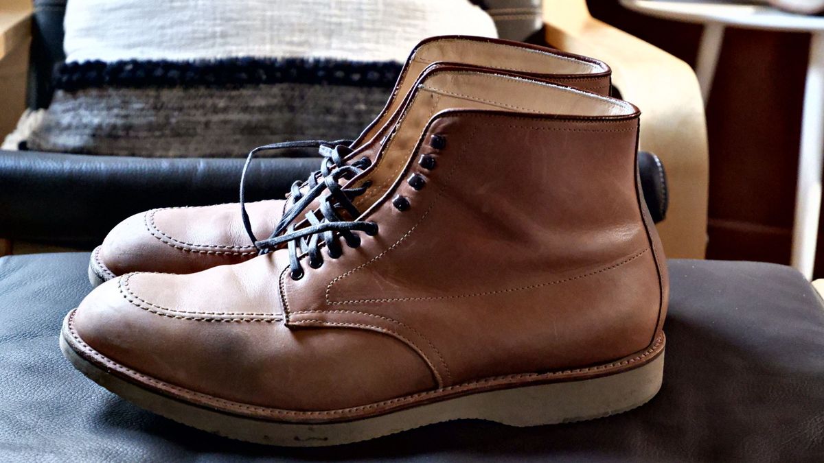 Photo by patinathunderdome on November 1, 2021 of the Alden Indy Boot in Horween Natural Chromexcel.