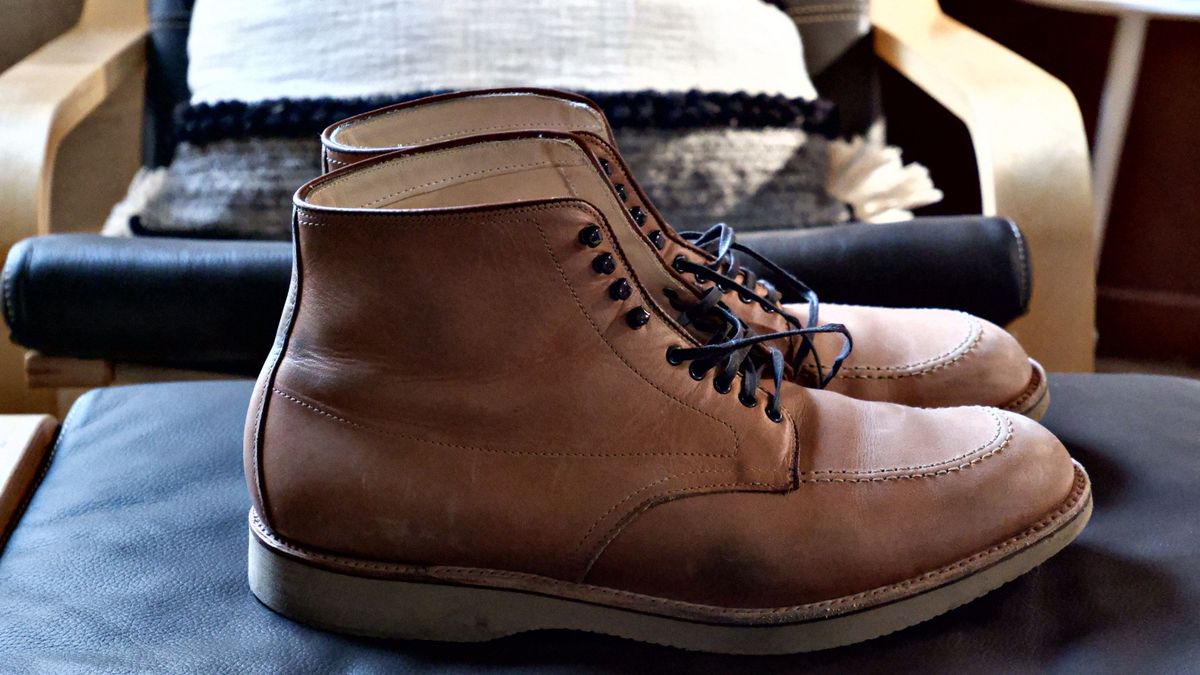 Photo by patinathunderdome on November 1, 2021 of the Alden Indy Boot in Horween Natural Chromexcel.