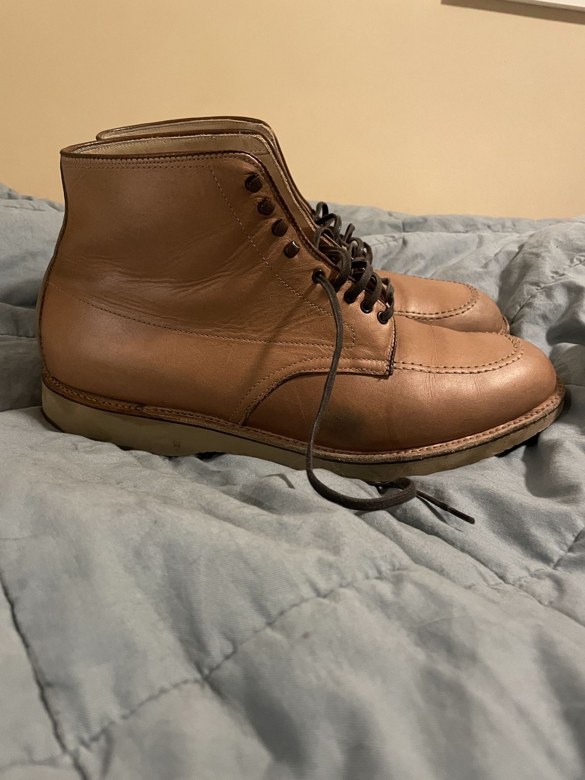 Photo by patinathunderdome on December 6, 2021 of the Alden Indy Boot in Horween Natural Chromexcel.