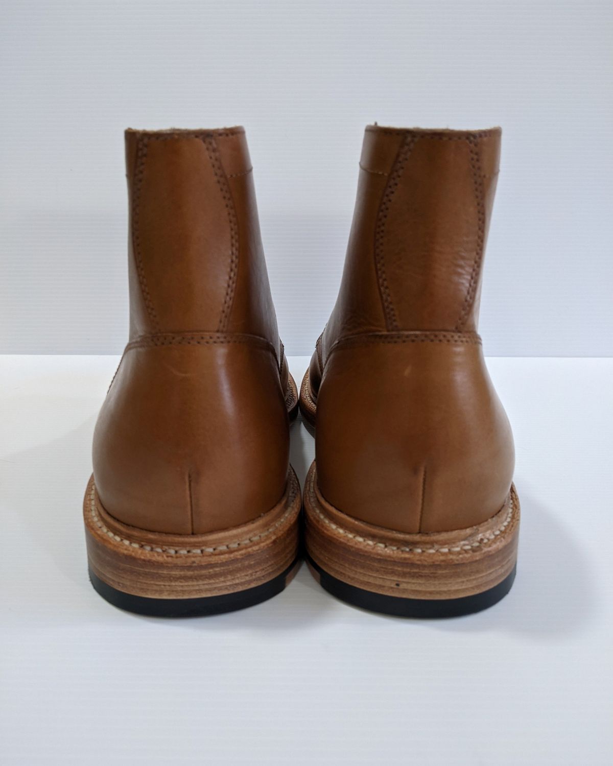 Photo by patinathunderdome on October 2, 2021 of the Grant Stone Diesel Boot in Badalassi Carlo Saddle Tan Minerva.