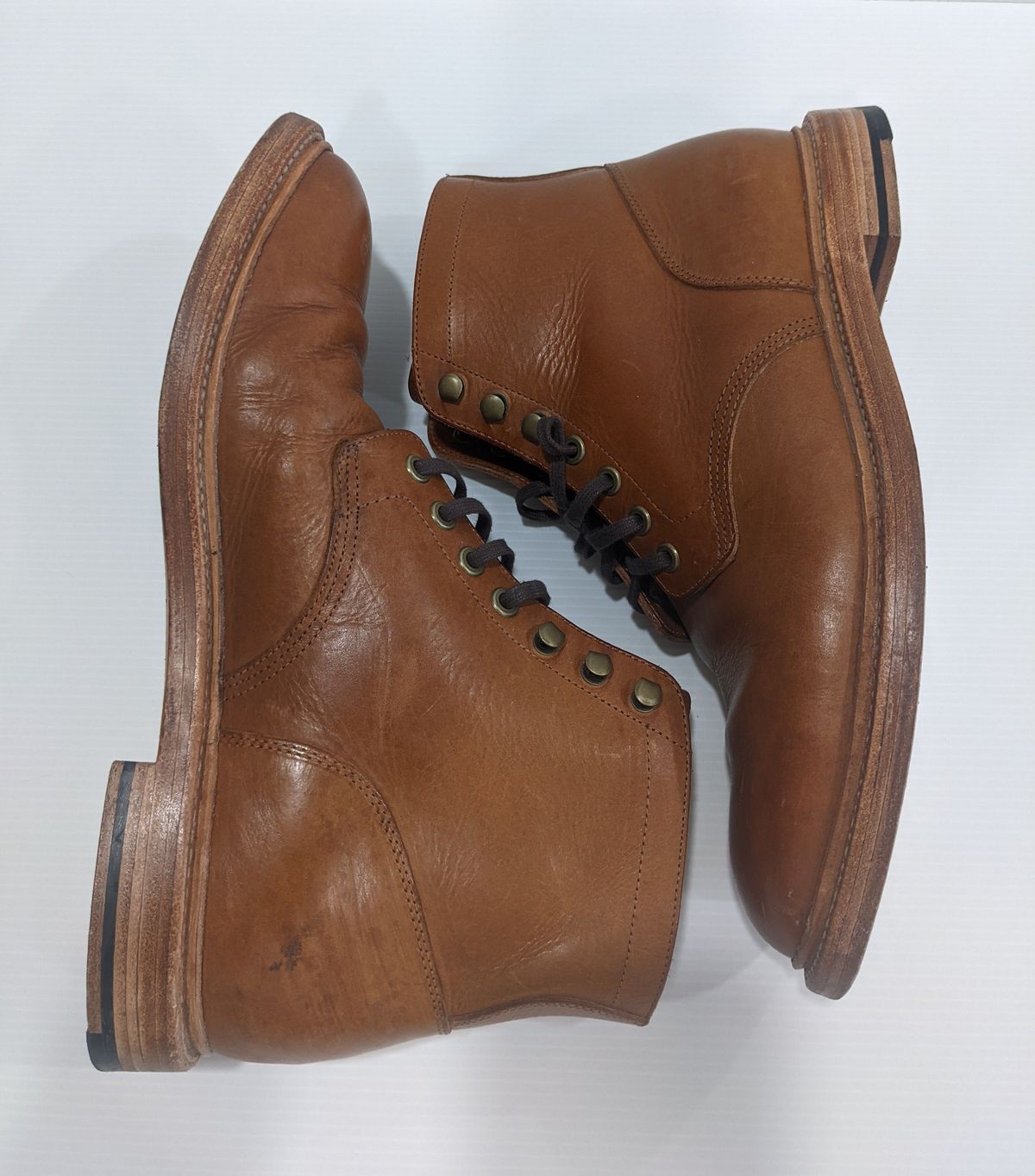 Photo by patinathunderdome on November 3, 2021 of the Grant Stone Diesel Boot in Badalassi Carlo Saddle Tan Minerva.