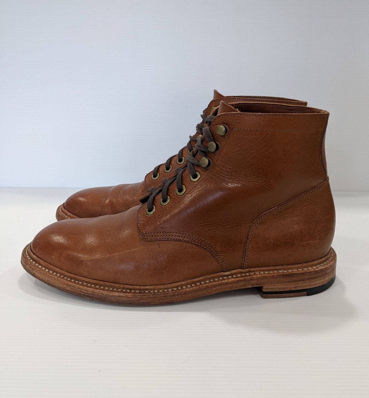 Photo by patinathunderdome on December 5, 2021 of the Grant Stone Diesel Boot in Badalassi Carlo Saddle Tan Minerva.