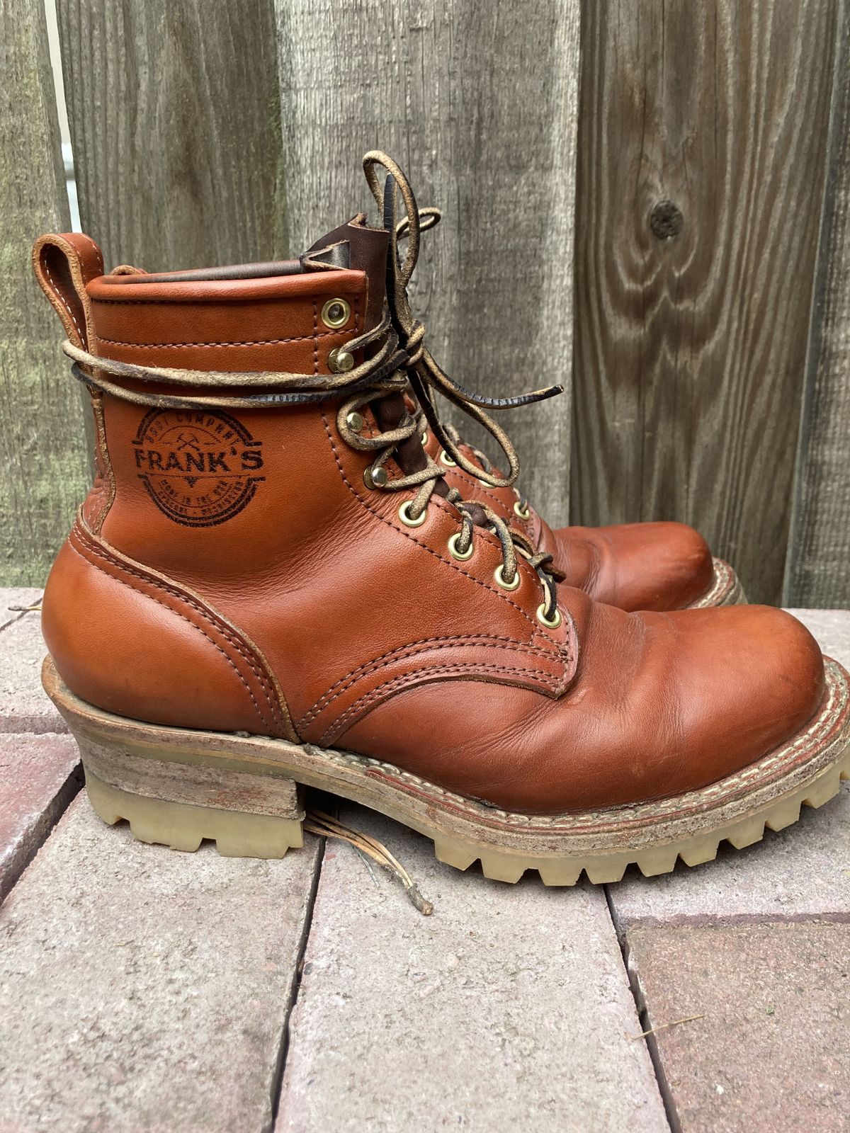 Photo by patinathunderdome on December 1, 2021 of the Frank's Boots Wilshire in Wickett & Craig Chestnut English Bridle.