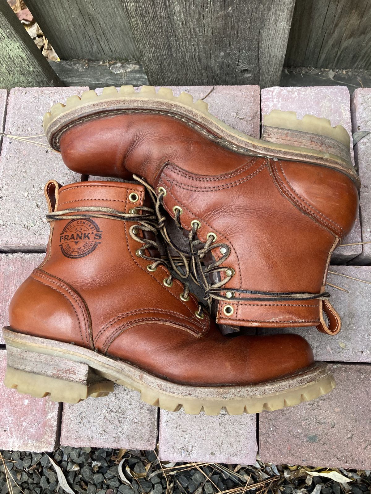 Photo by patinathunderdome on December 1, 2021 of the Frank's Boots Wilshire in Wickett & Craig Chestnut English Bridle.