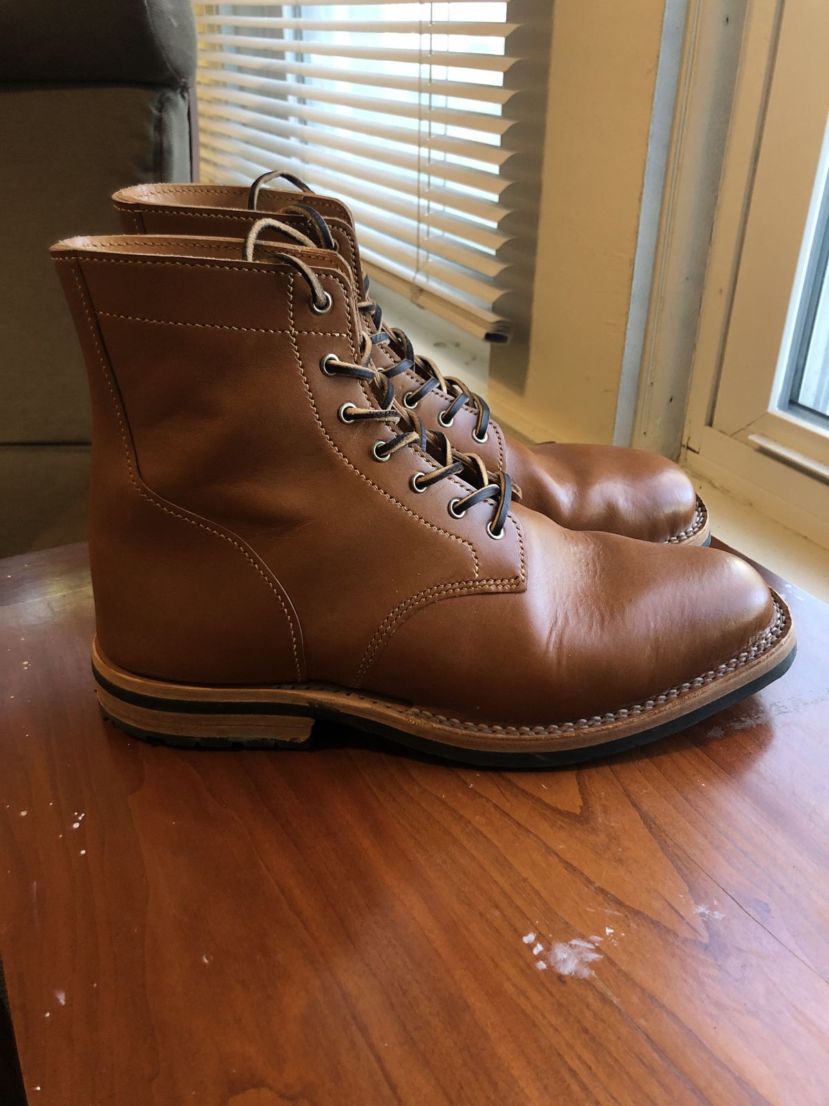 Photo by patinathunderdome on November 2, 2021 of the Confluence Leather #1 in MPG Bourbon Apollo.