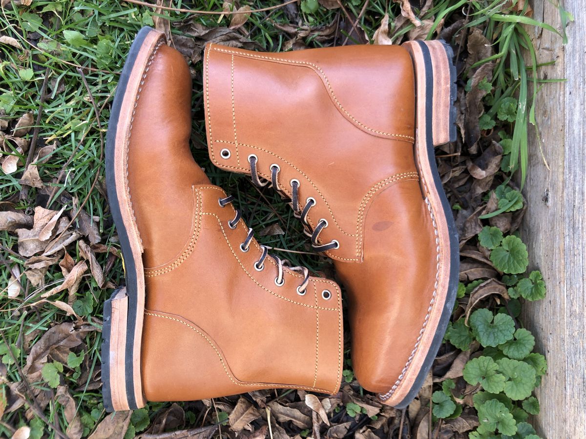 Photo by patinathunderdome on December 4, 2021 of the Confluence Leather #1 in MPG Bourbon Apollo.