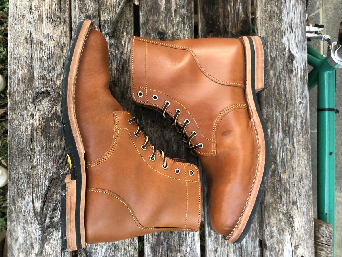 Photo by patinathunderdome on January 4, 2022 of the Confluence Leather #1 in MPG Bourbon Apollo.