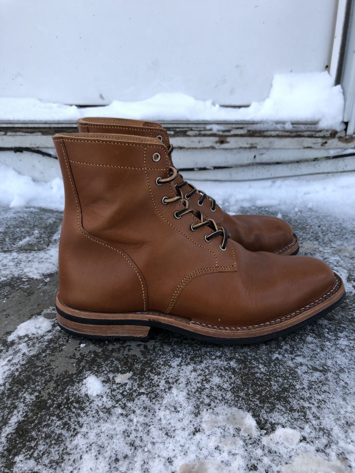 Photo by patinathunderdome on February 5, 2022 of the Confluence Leather #1 in MPG Bourbon Apollo.