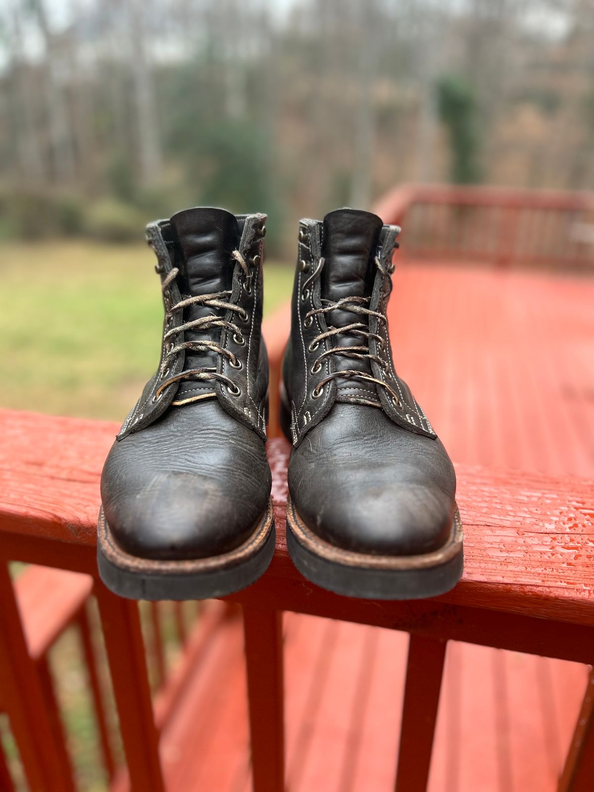 Photo by patinathunderdome on December 1, 2023 of the Truman Service Boot in Seidel Charcoal Grizzly.