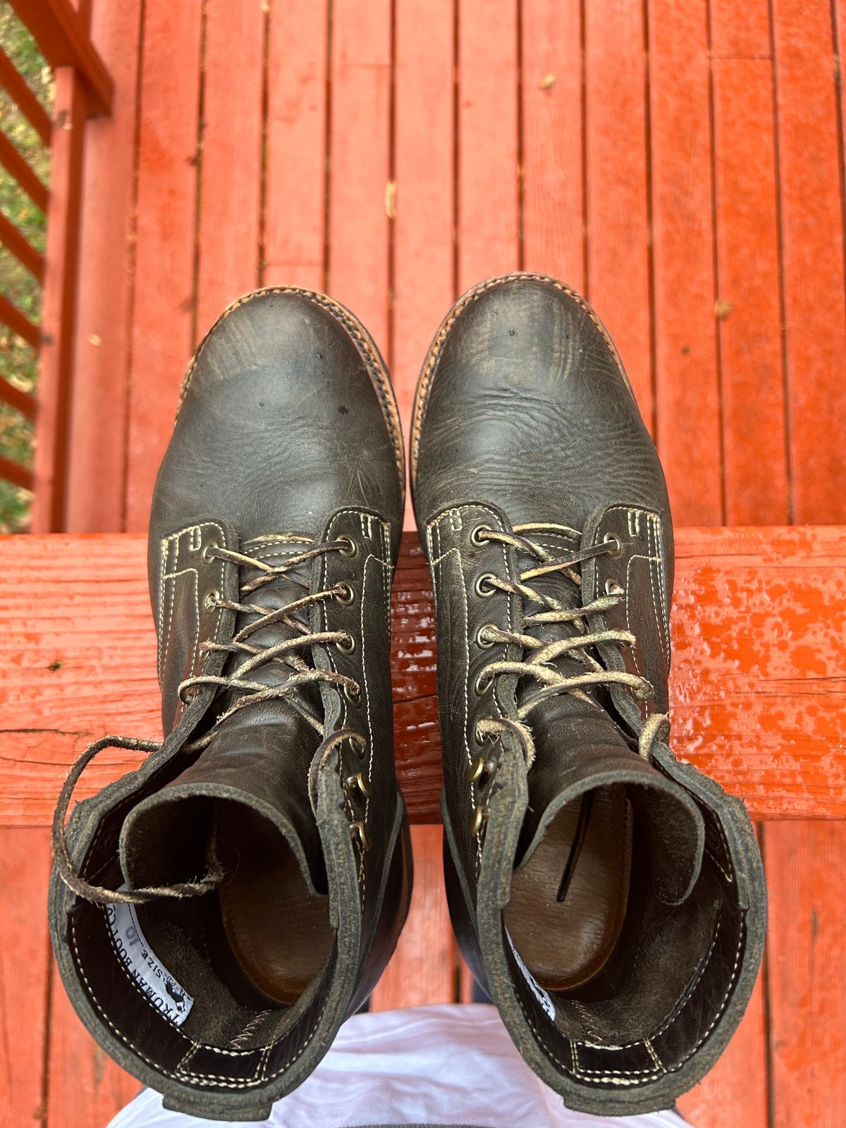 Photo by patinathunderdome on December 1, 2023 of the Truman Service Boot in Seidel Charcoal Grizzly.