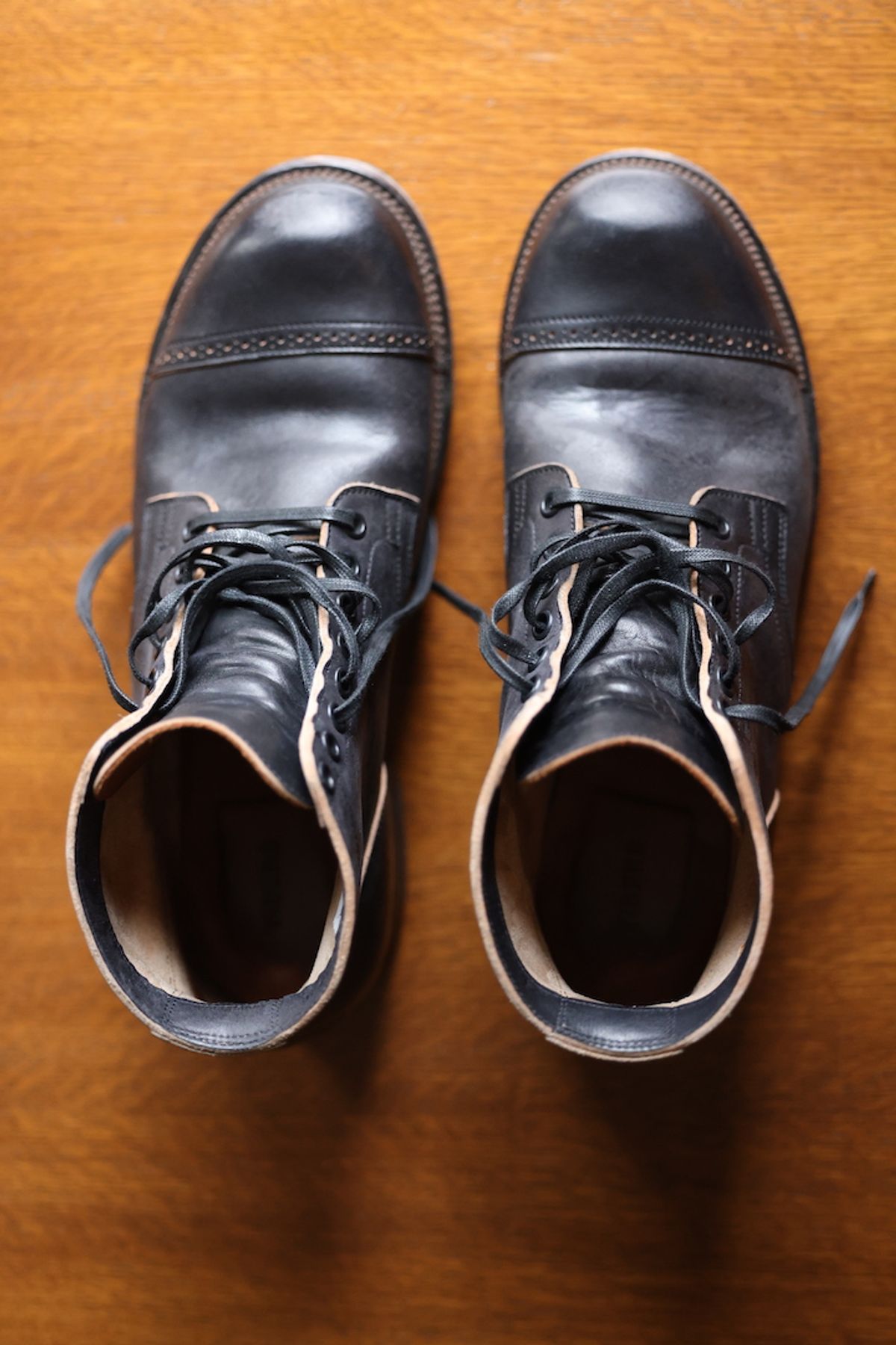 Photo by patinathunderdome on December 5, 2022 of the Viberg Service Boot in Maryam Black Horsebutt.