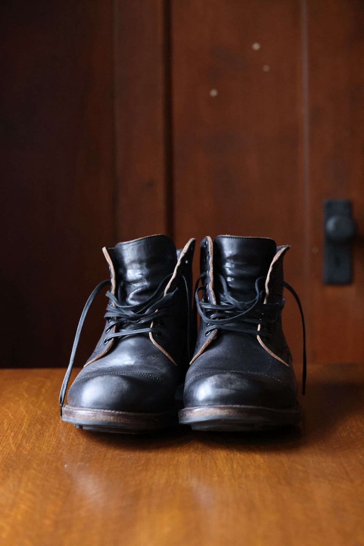 Photo by patinathunderdome on January 5, 2023 of the Viberg Service Boot in Maryam Black Horsebutt.