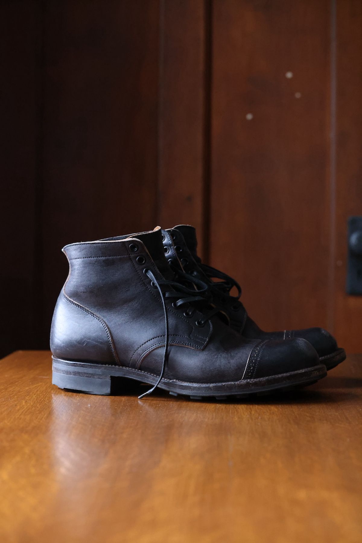 Photo by patinathunderdome on January 5, 2023 of the Viberg Service Boot in Maryam Black Horsebutt.