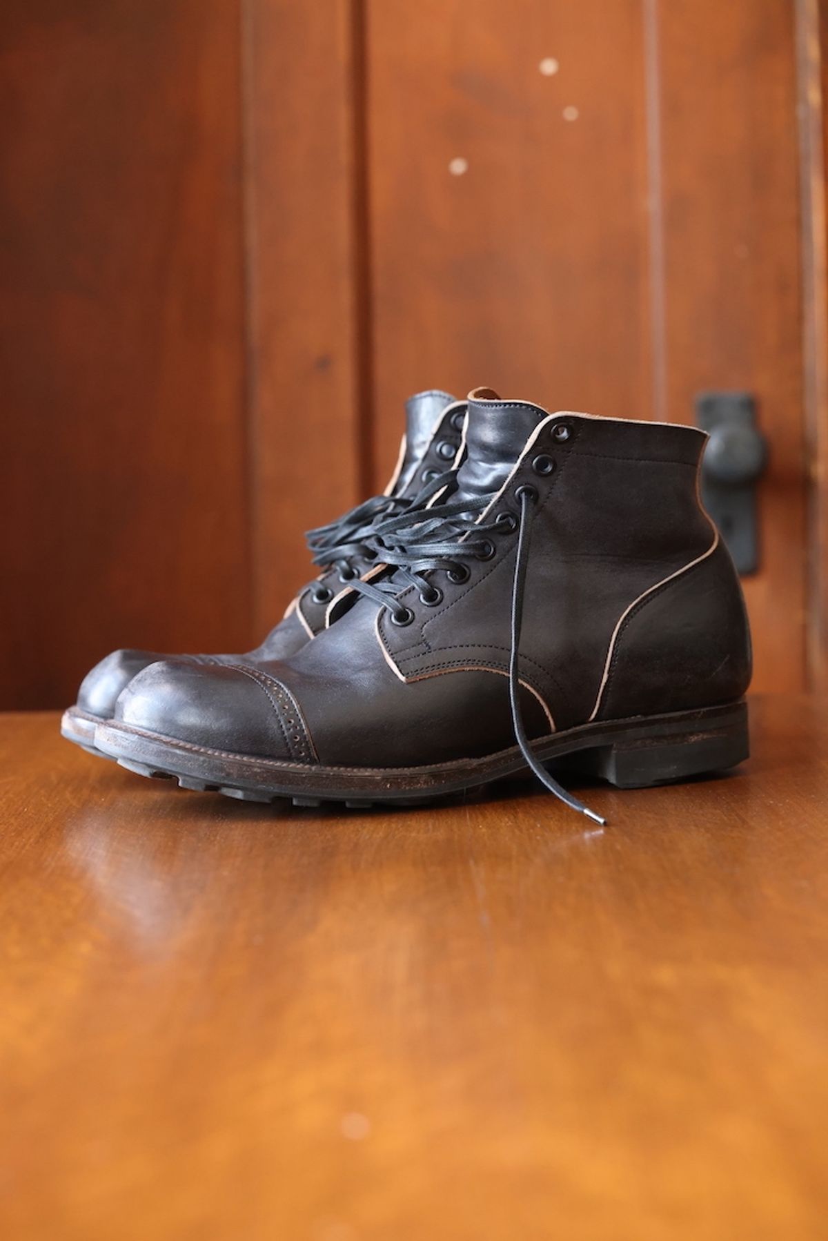 Photo by patinathunderdome on February 4, 2023 of the Viberg Service Boot in Maryam Black Horsebutt.