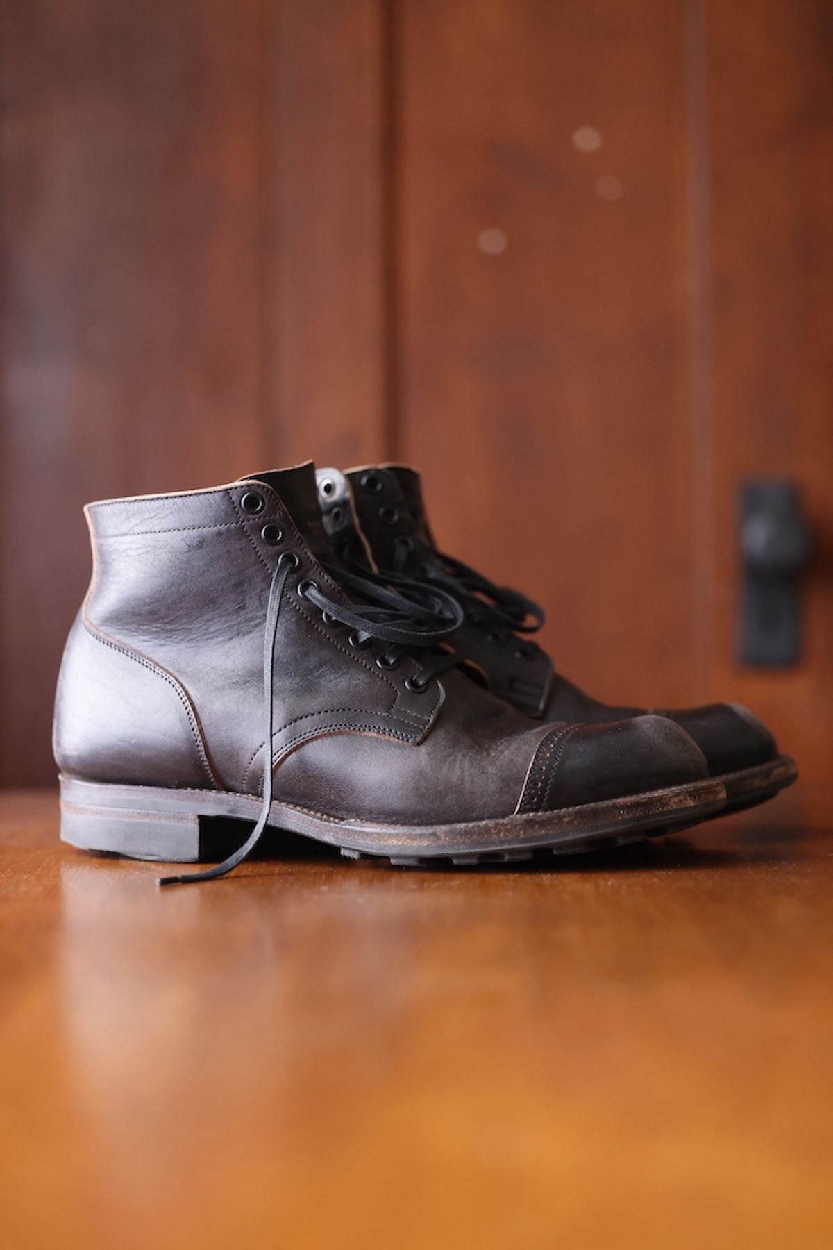 Photo by patinathunderdome on March 5, 2023 of the Viberg Service Boot in Maryam Black Horsebutt.