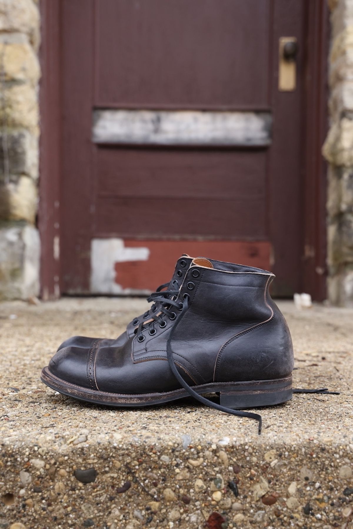 Photo by patinathunderdome on April 4, 2023 of the Viberg Service Boot in Maryam Black Horsebutt.