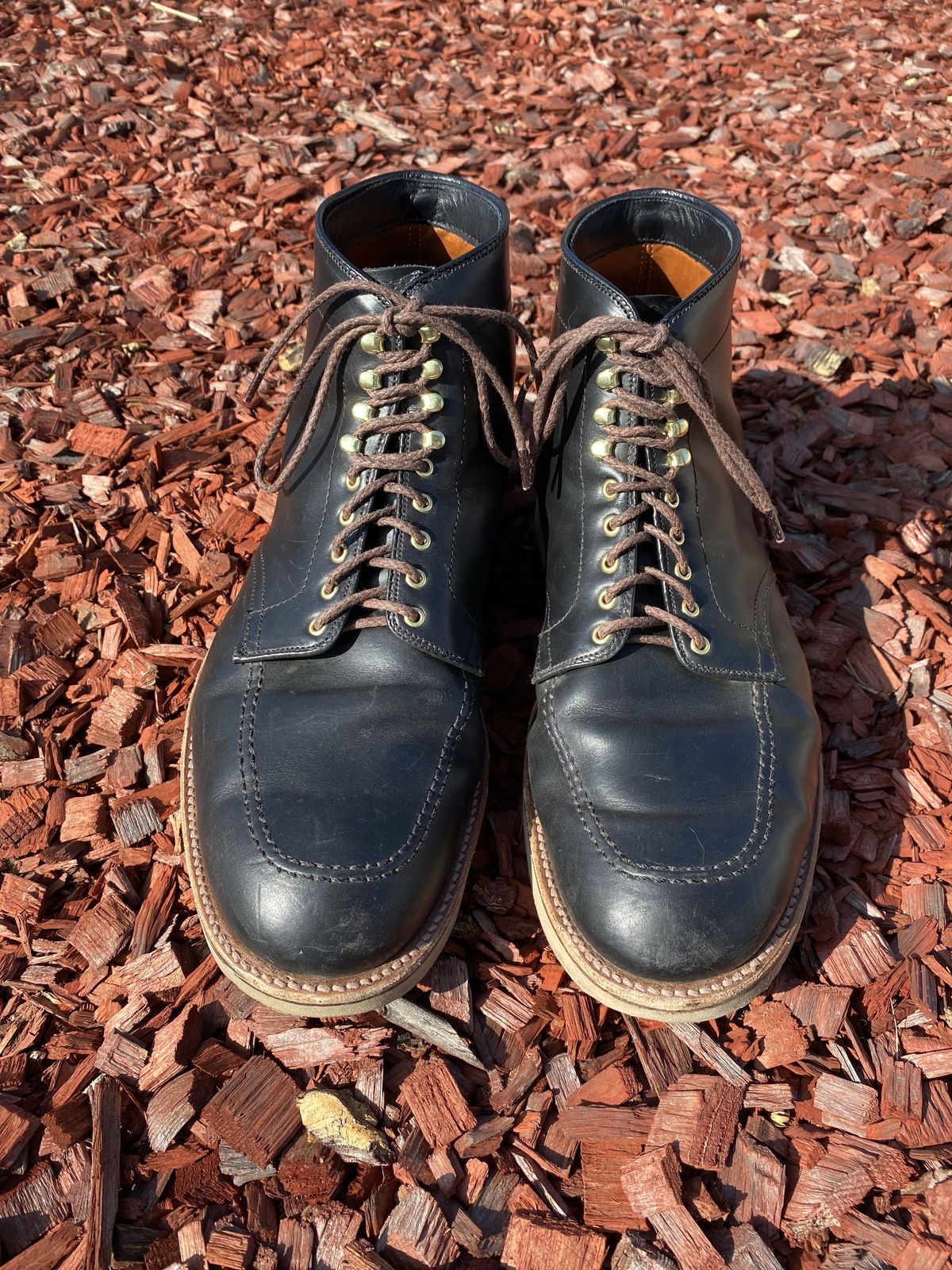 Photo by patinathunderdome on November 2, 2021 of the Alden Indy Boot in Horween Black Chromexcel.