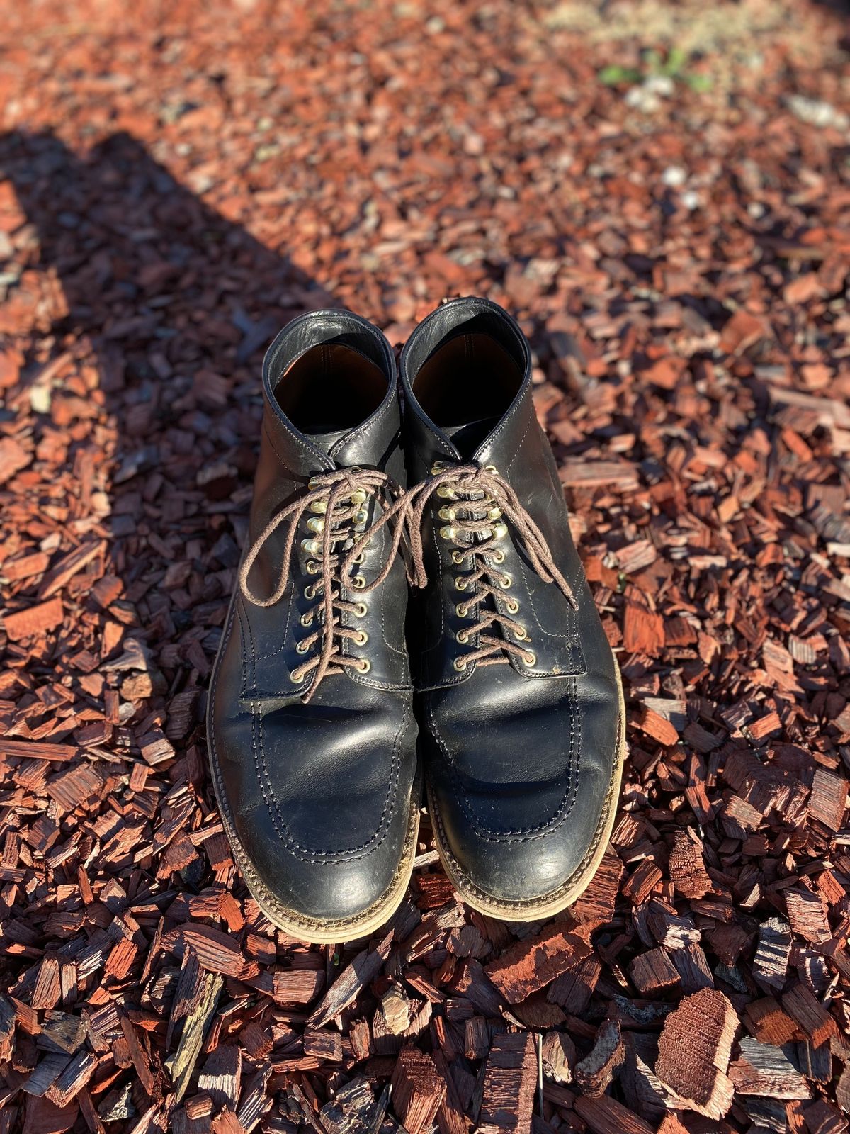 Photo by patinathunderdome on January 2, 2022 of the Alden Indy Boot in Horween Black Chromexcel.