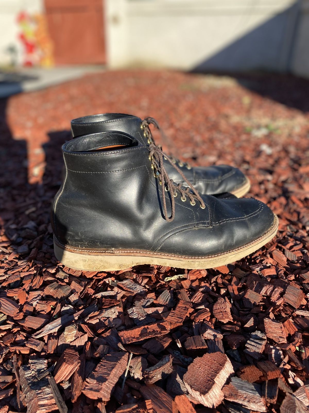 Photo by patinathunderdome on January 2, 2022 of the Alden Indy Boot in Horween Black Chromexcel.