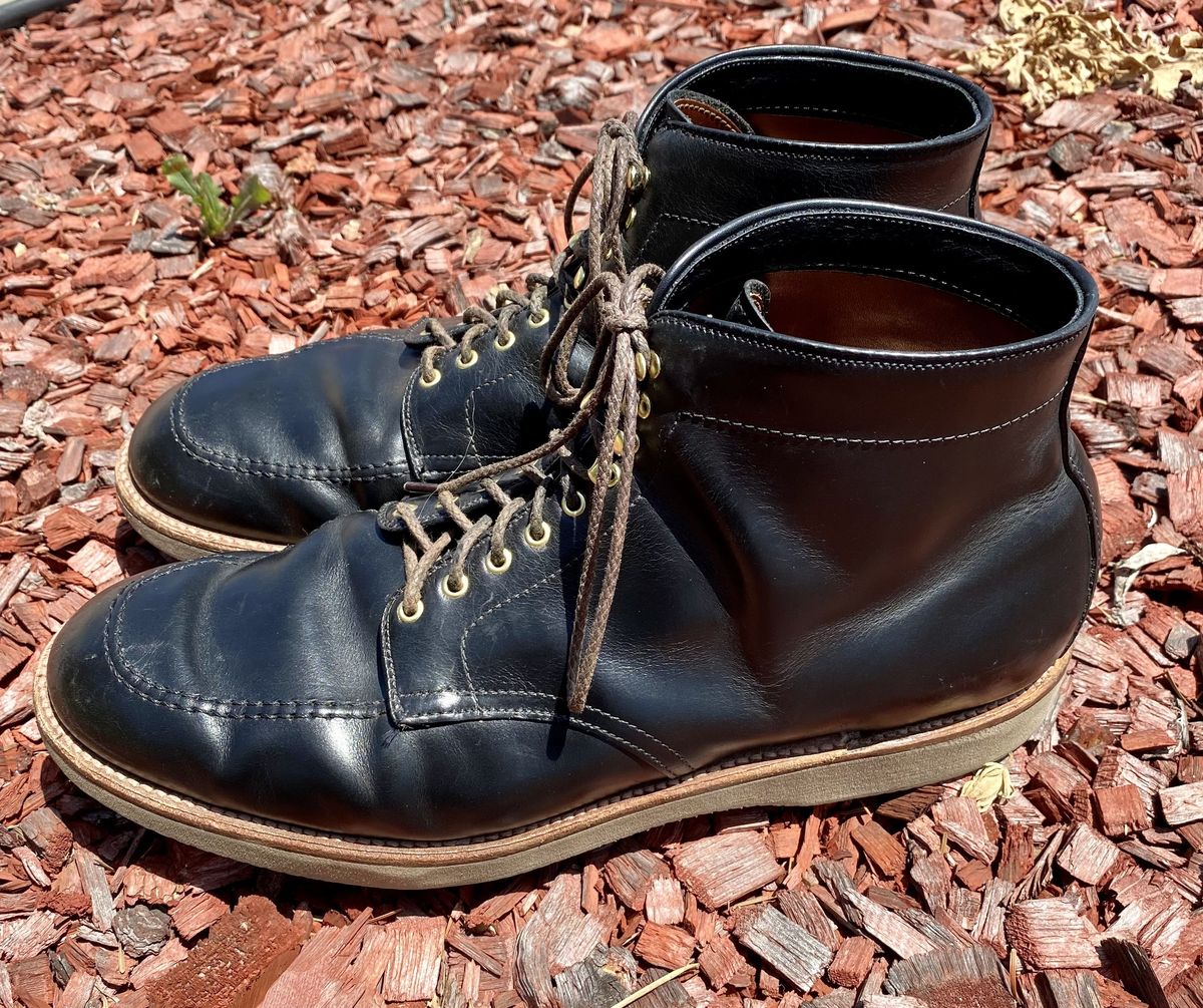 Photo by patinathunderdome on May 5, 2022 of the Alden Indy Boot in Horween Black Chromexcel.