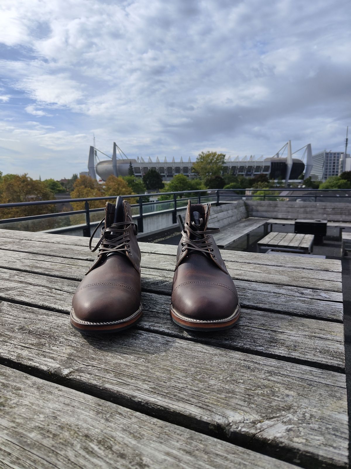 Photo by patinathunderdome on October 1, 2021 of the Viberg Service Boot in Horween Rowdy Dachshund.