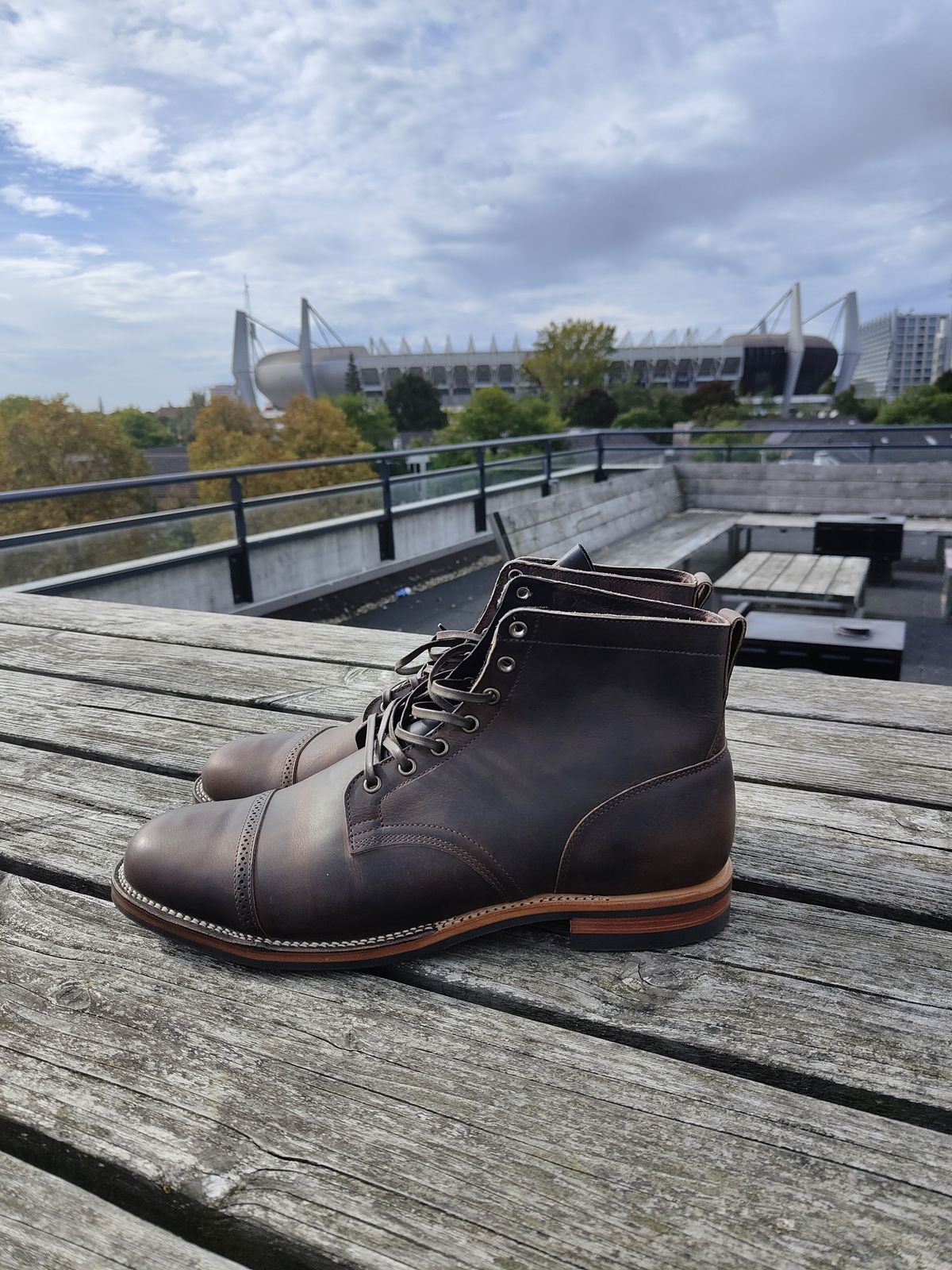 Photo by patinathunderdome on October 1, 2021 of the Viberg Service Boot in Horween Rowdy Dachshund.