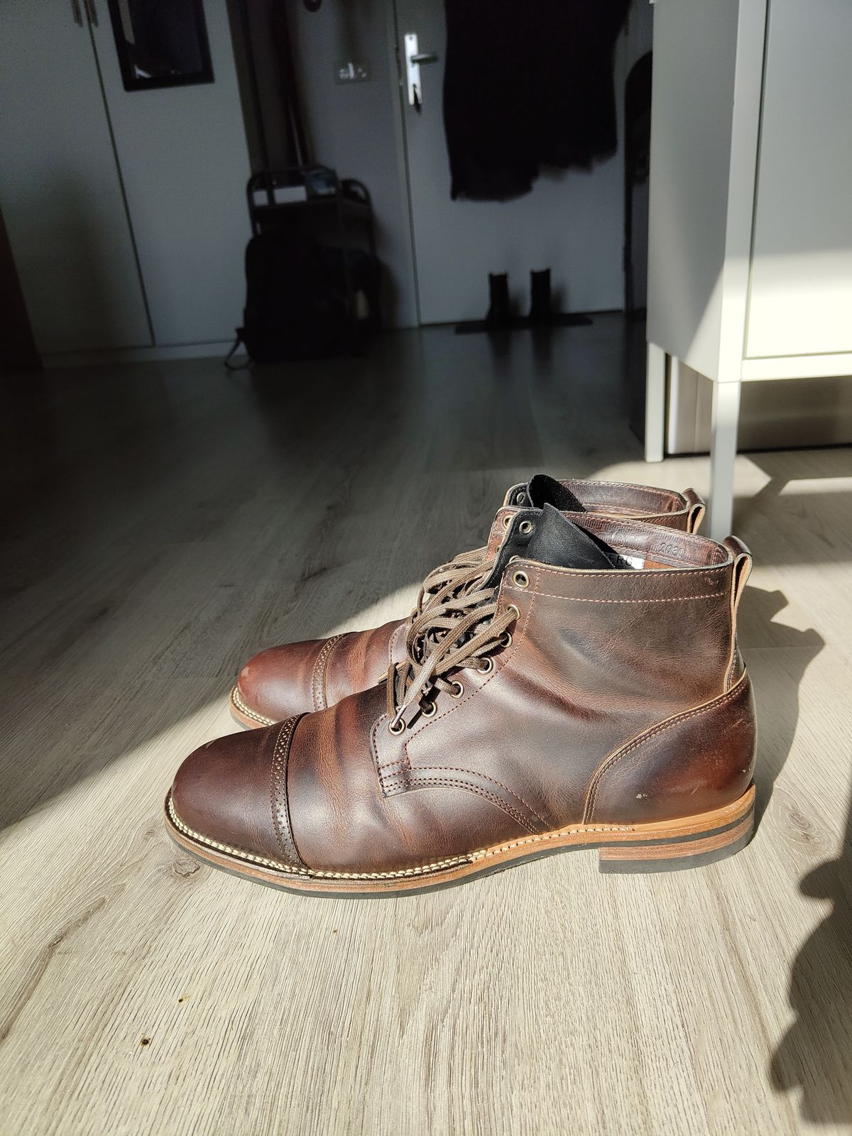 Photo by patinathunderdome on March 5, 2022 of the Viberg Service Boot in Horween Rowdy Dachshund.