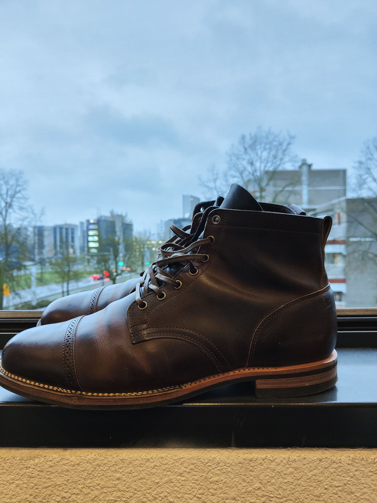 Photo by patinathunderdome on April 5, 2022 of the Viberg Service Boot in Horween Rowdy Dachshund.