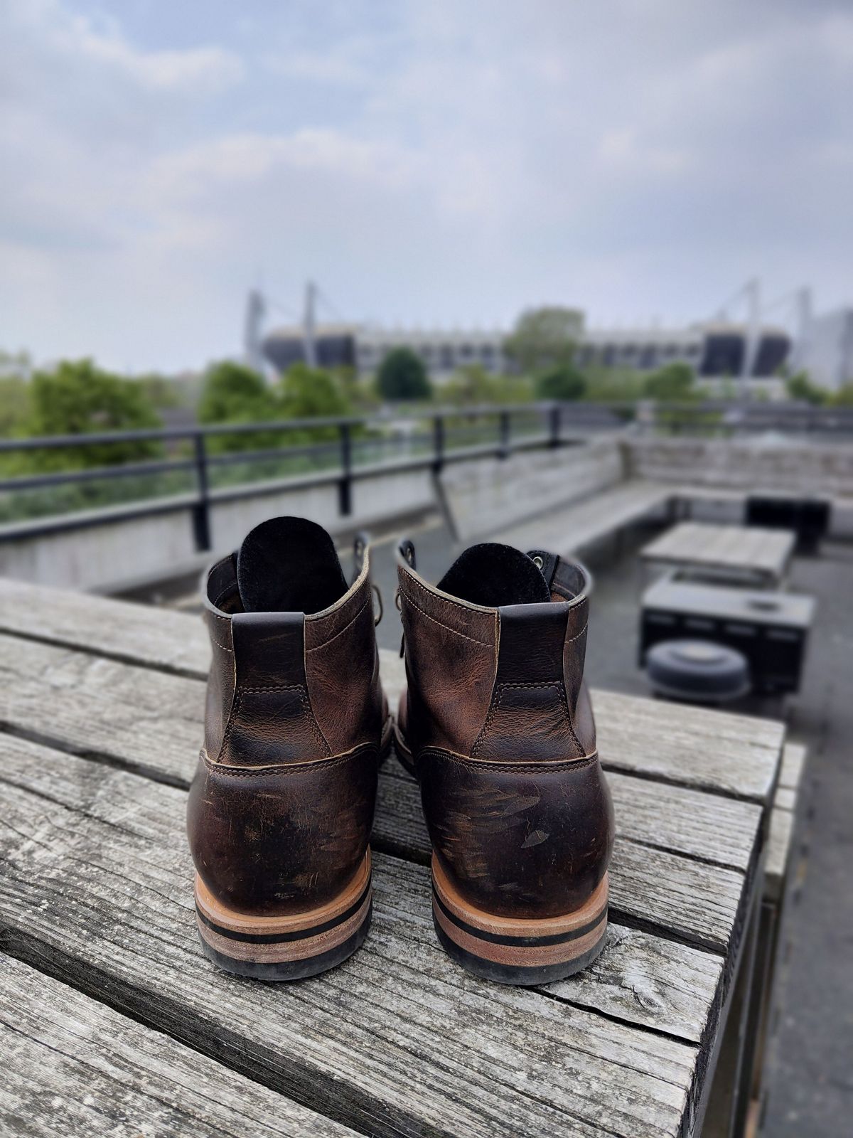 Photo by patinathunderdome on May 5, 2022 of the Viberg Service Boot in Horween Rowdy Dachshund.