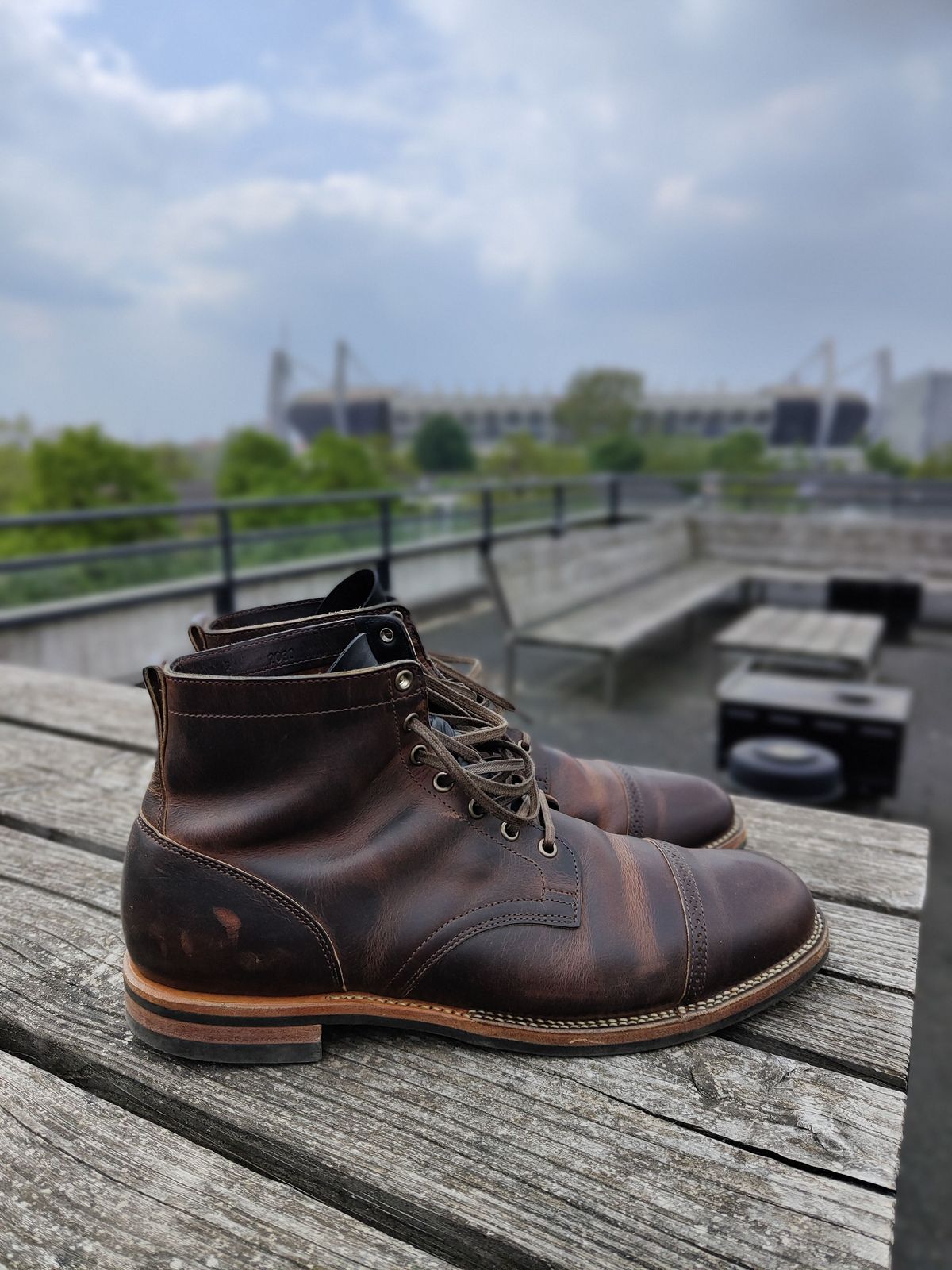 Photo by patinathunderdome on May 5, 2022 of the Viberg Service Boot in Horween Rowdy Dachshund.