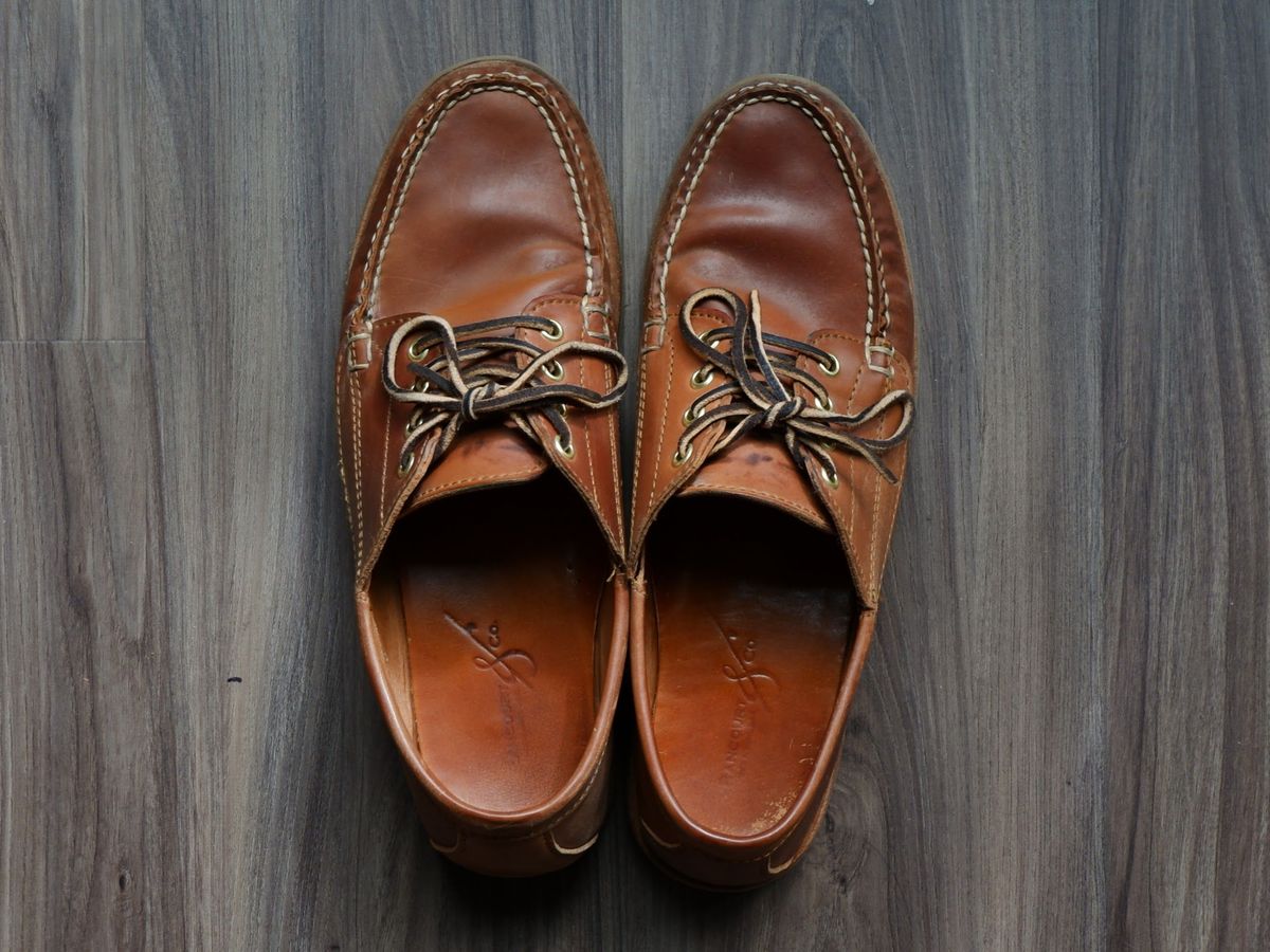 Photo by patinathunderdome on May 5, 2022 of the Rancourt & Co. Classic Ranger-Moc in Horween Natural Shell Cordovan.