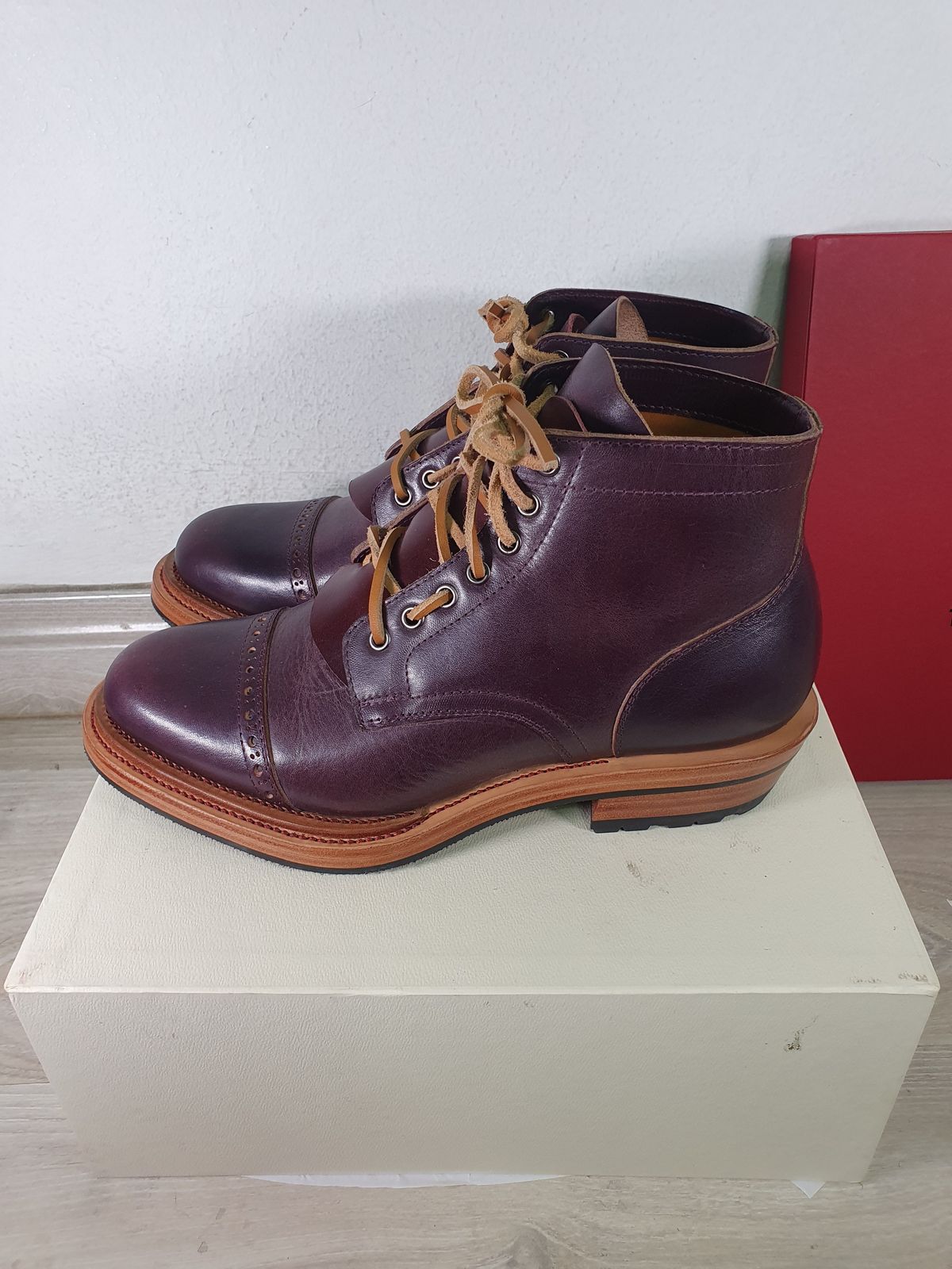 Photo by patinathunderdome on September 30, 2021 of the Tahura Captoelari in Indonesian Purple Javan Pull Up.