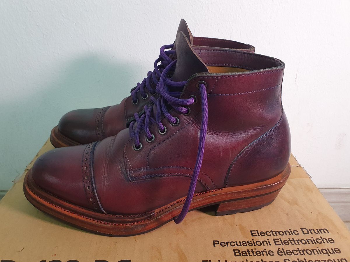Photo by patinathunderdome on November 4, 2021 of the Tahura Captoelari in Indonesian Purple Javan Pull Up.