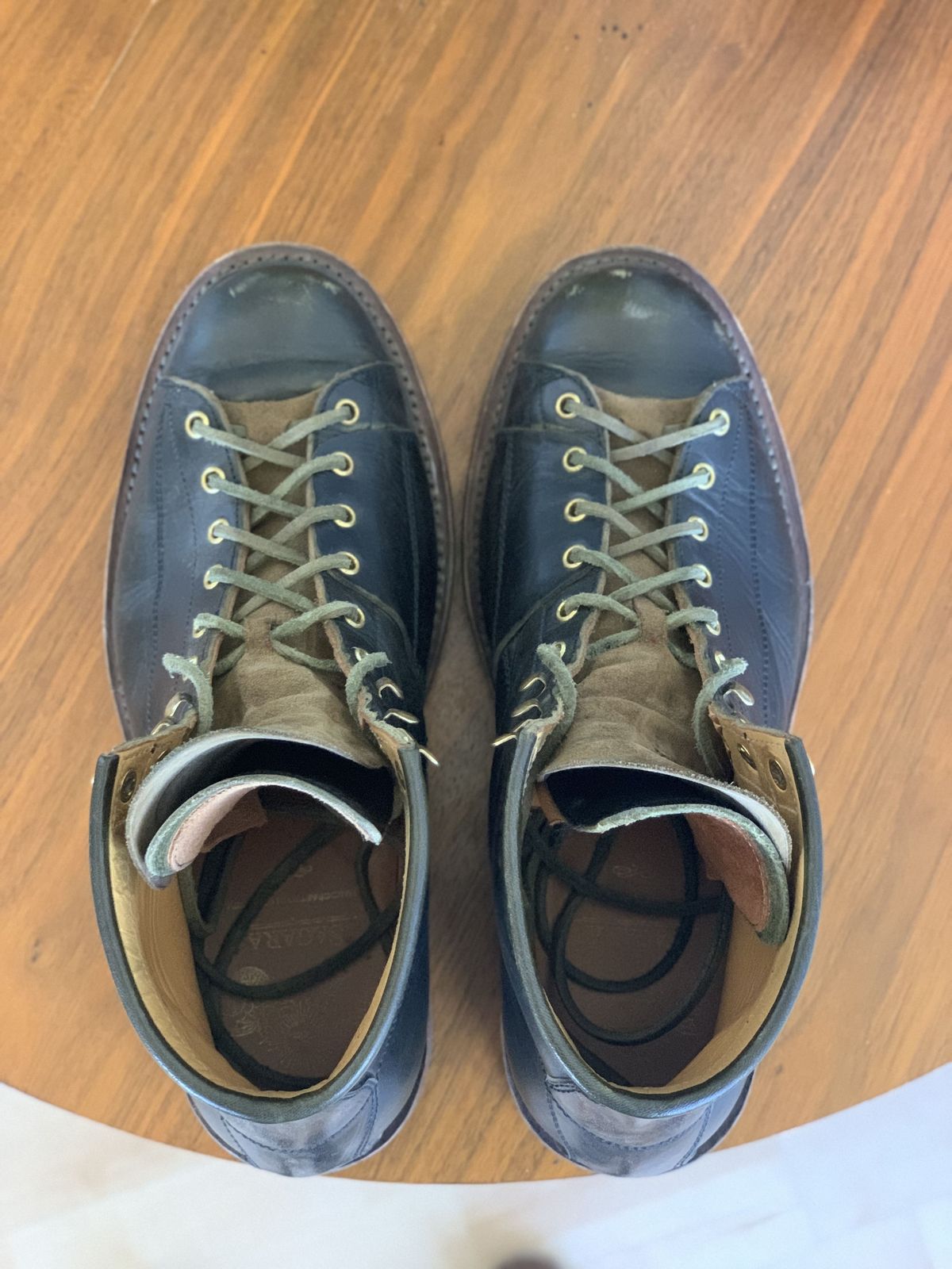 Photo by patinathunderdome on December 1, 2021 of the Sagara Cordmaster in Badalassi Carlo Oliva Minerva Overdyed Black.
