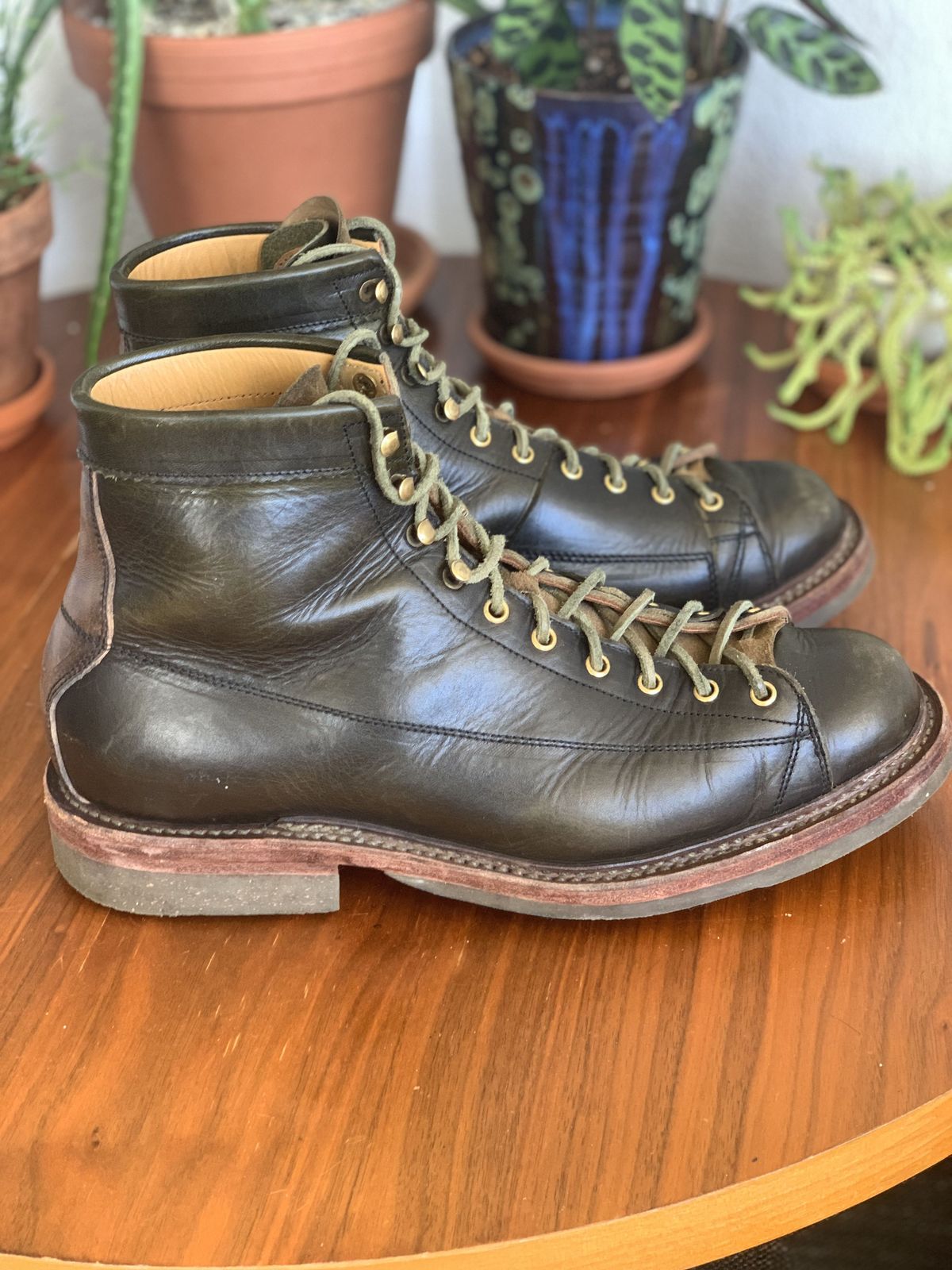 Photo by patinathunderdome on February 4, 2022 of the Sagara Cordmaster in Badalassi Carlo Oliva Minerva Overdyed Black.