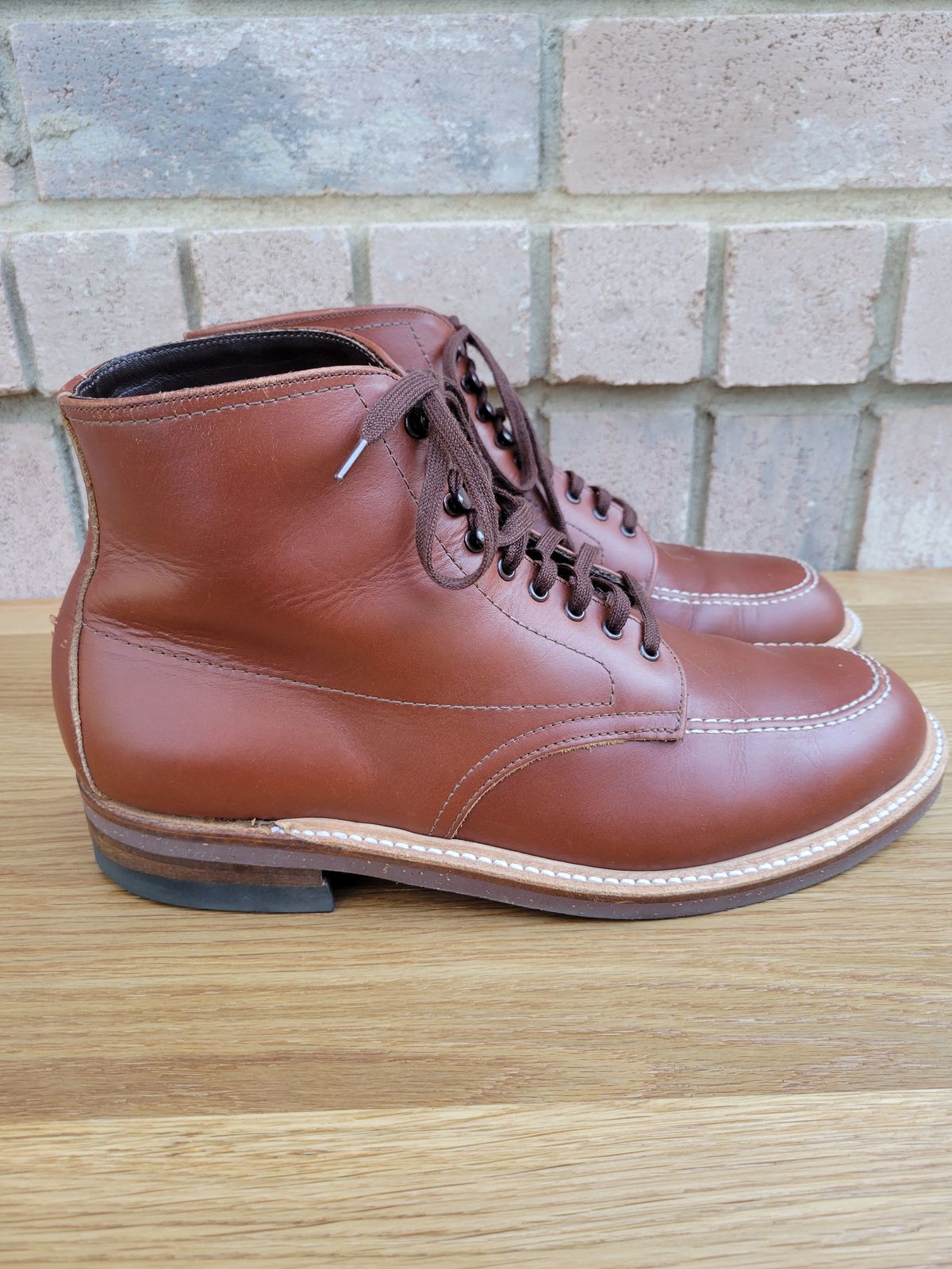 Photo by patinathunderdome on November 5, 2021 of the Alden Indy Boot in Horween Mahogany Legacy.