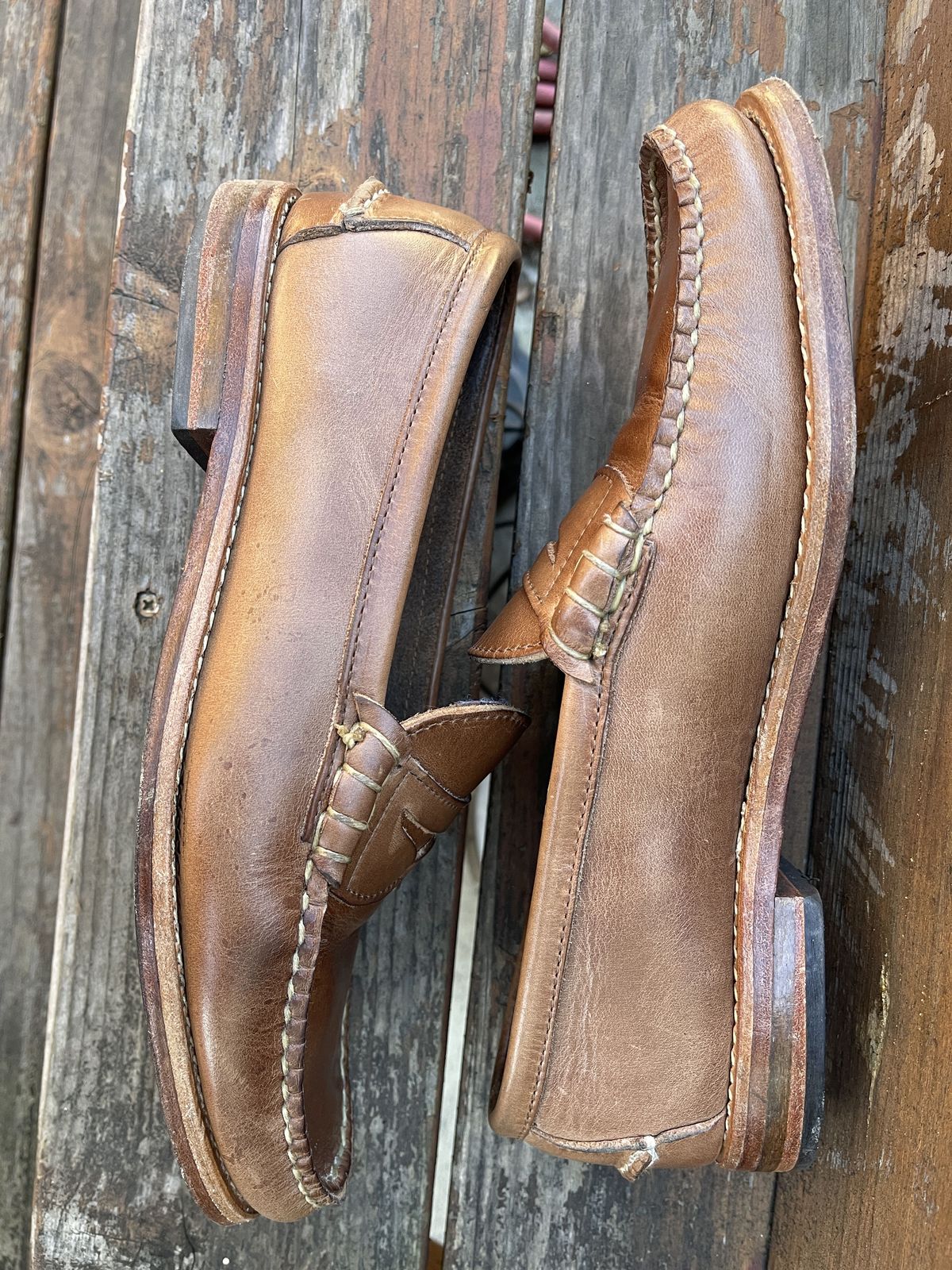 Photo by patinathunderdome on January 1, 2022 of the Rancourt & Co. Beefroll Penny Loafers in Horween Natural Chromexcel.