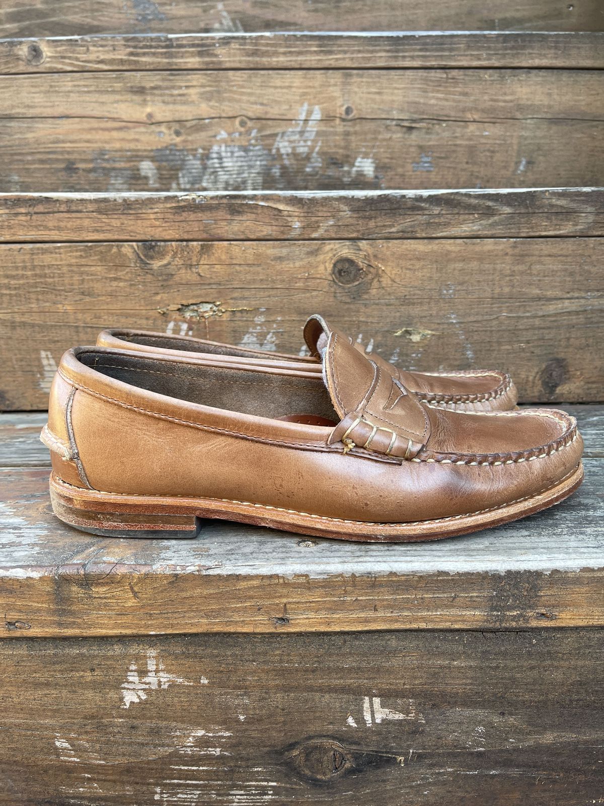 Photo by patinathunderdome on January 1, 2022 of the Rancourt & Co. Beefroll Penny Loafers in Horween Natural Chromexcel.