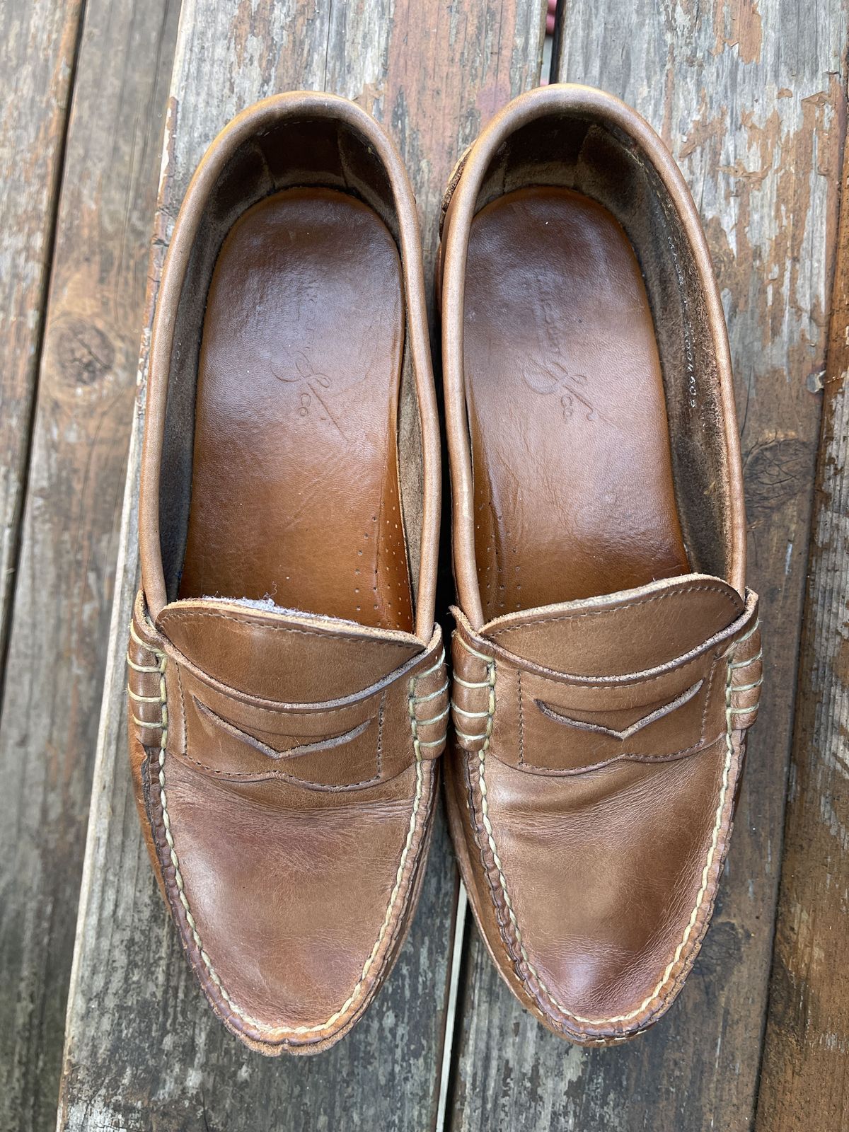 Photo by patinathunderdome on January 1, 2022 of the Rancourt & Co. Beefroll Penny Loafers in Horween Natural Chromexcel.