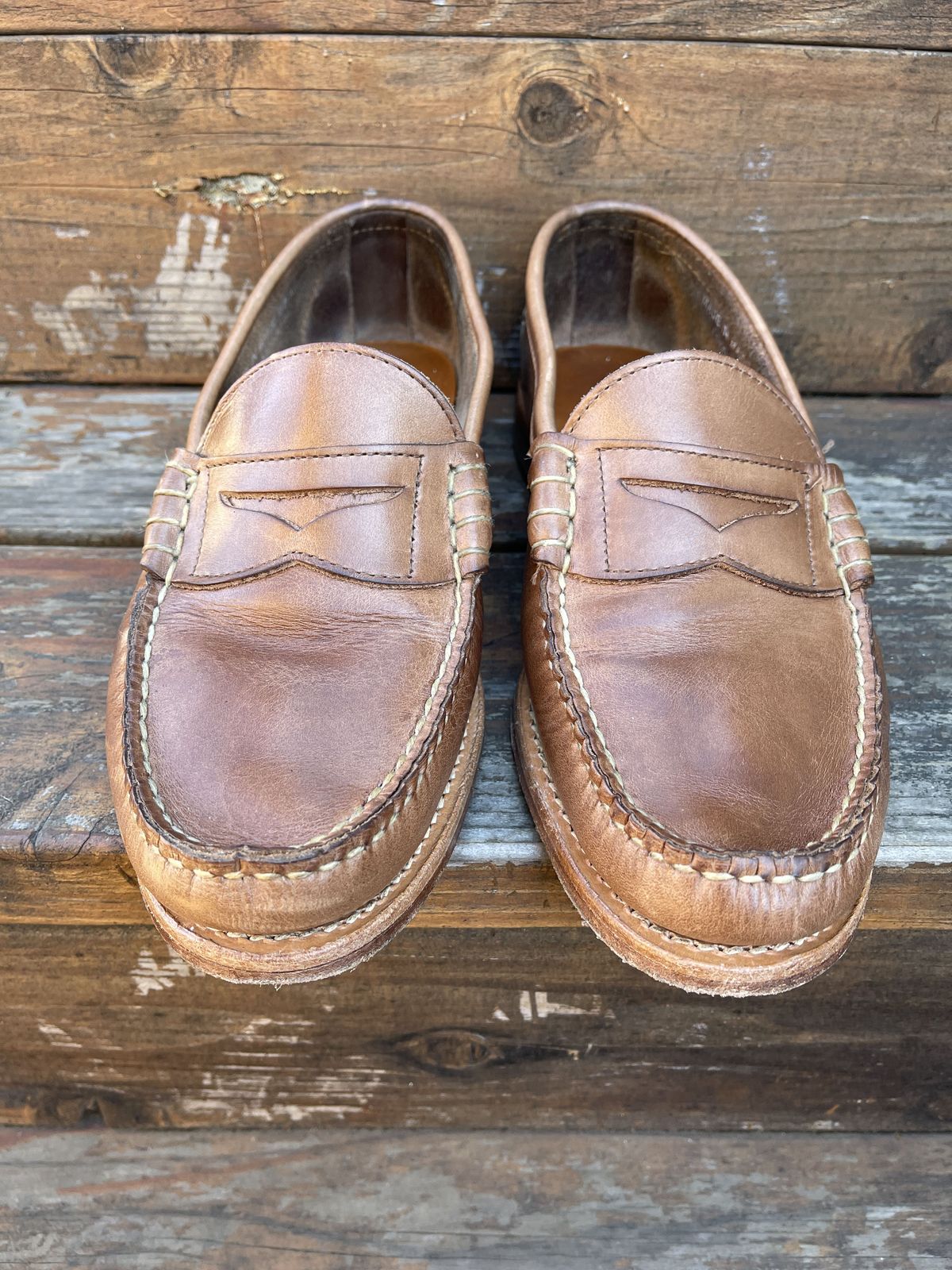 Photo by patinathunderdome on January 1, 2022 of the Rancourt & Co. Beefroll Penny Loafers in Horween Natural Chromexcel.