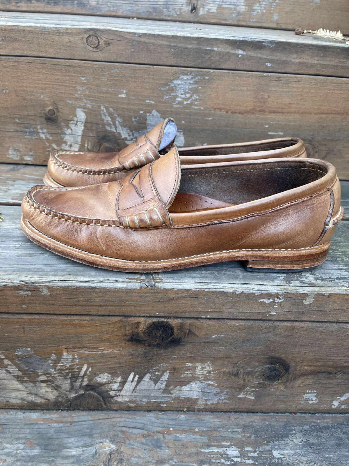 Photo by patinathunderdome on February 1, 2022 of the Rancourt & Co. Beefroll Penny Loafers in Horween Natural Chromexcel.
