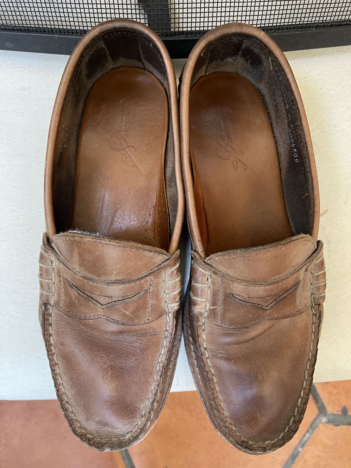 Photo by patinathunderdome on May 2, 2022 of the Rancourt & Co. Beefroll Penny Loafers in Horween Natural Chromexcel.