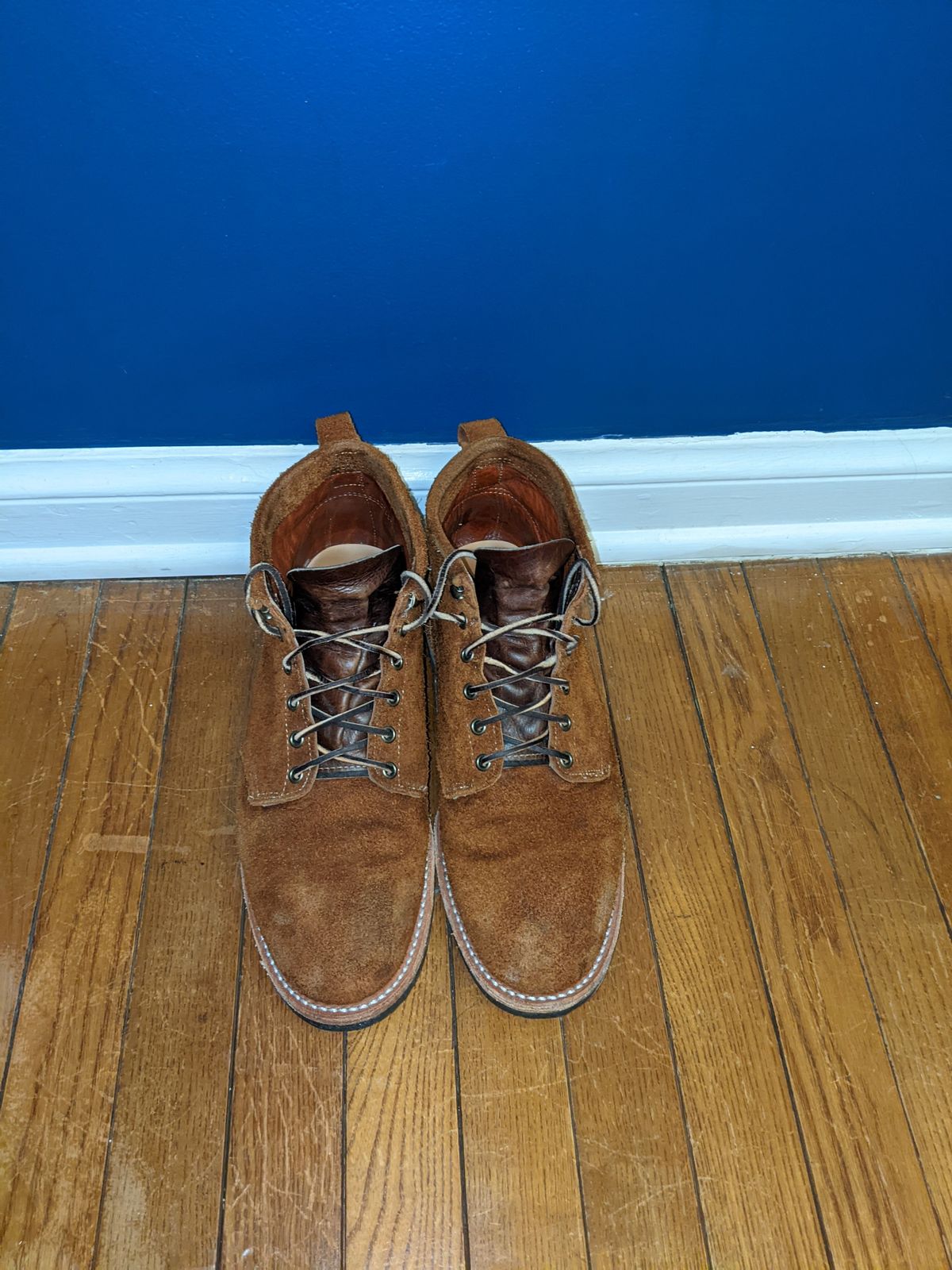 Photo by patinathunderdome on February 5, 2022 of the Mark Albert Outrider Boot in C.F. Stead Peanut Kudu Reverse.